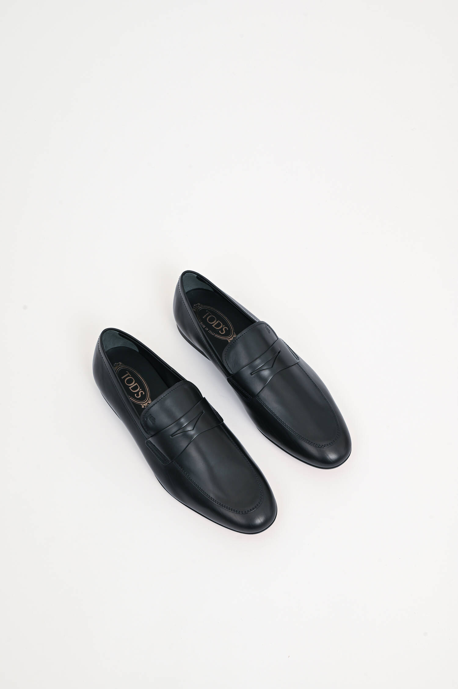 Slipper aus Glattleder in Schwarz