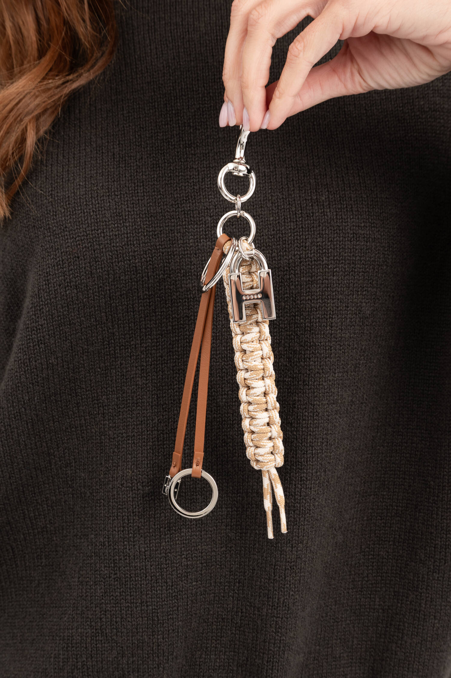 Geflochtener Kordel Taschenanhänger in Beige Geflochtener Kordel Taschenanhänger in Beige