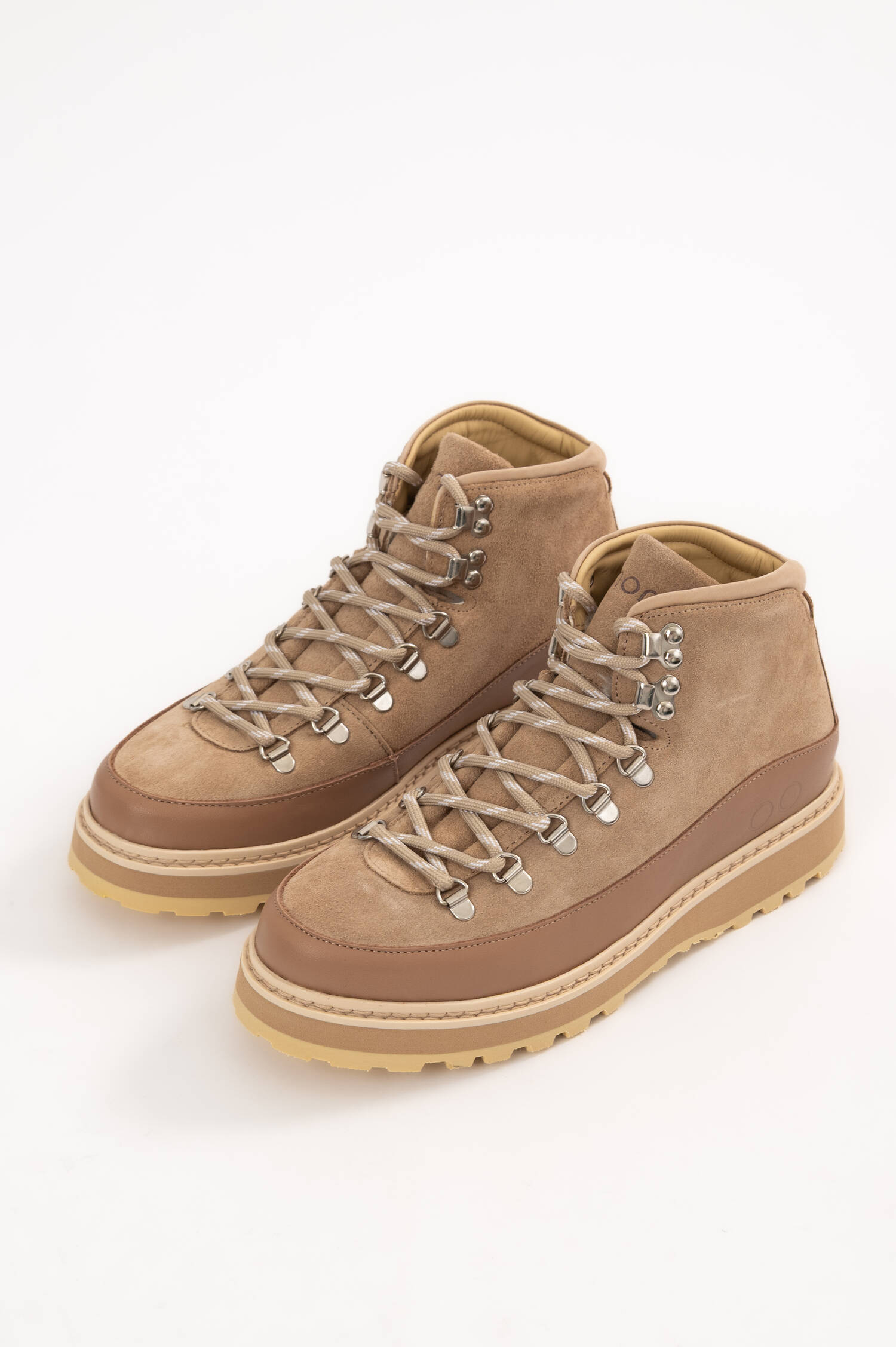 Schnürsstiefel in beige
