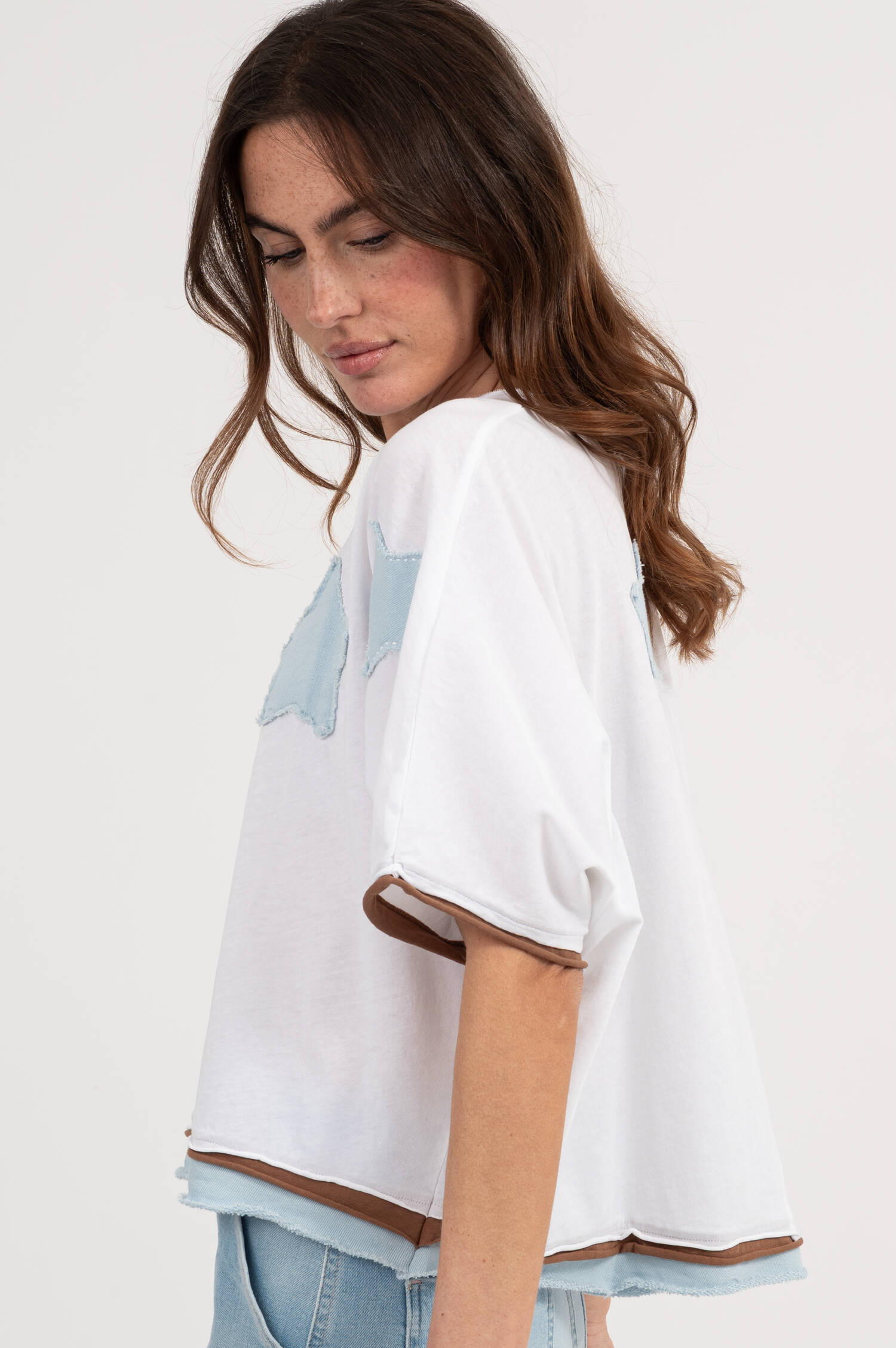 T-Shirt RUMBIA in Weiß/Eisblau/Braun T-Shirt RUMBIA in Weiß/Eisblau/Braun