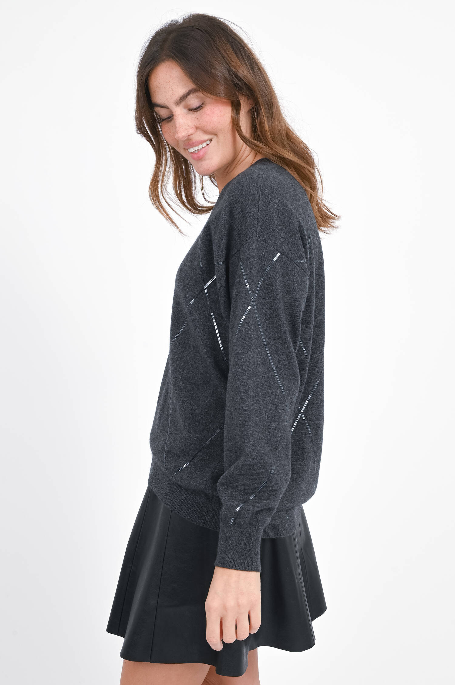 Pullover mit glänzendem Karostreifen in Grau