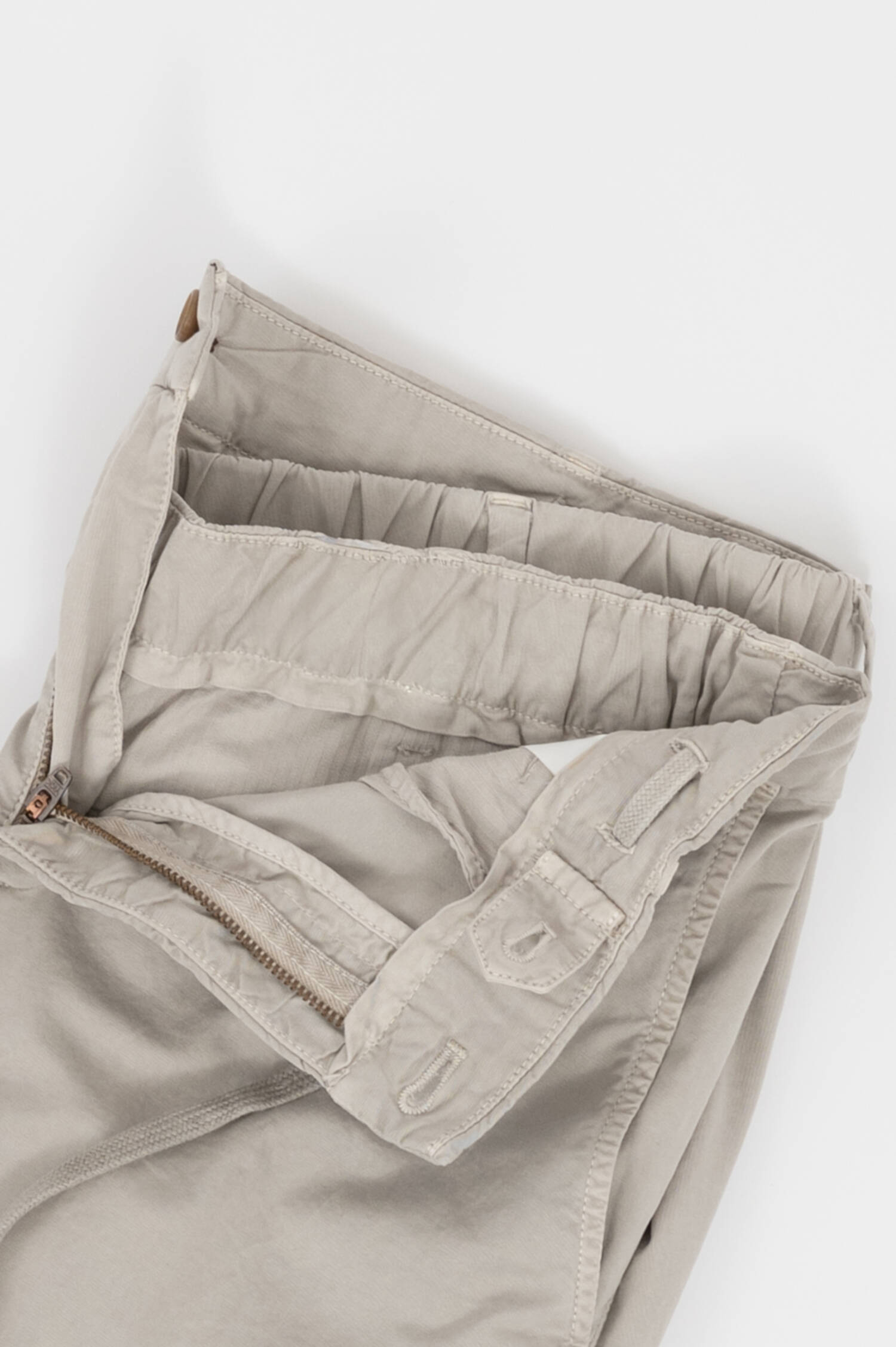 Baumwoll Chino mit Kordelzug in Beige