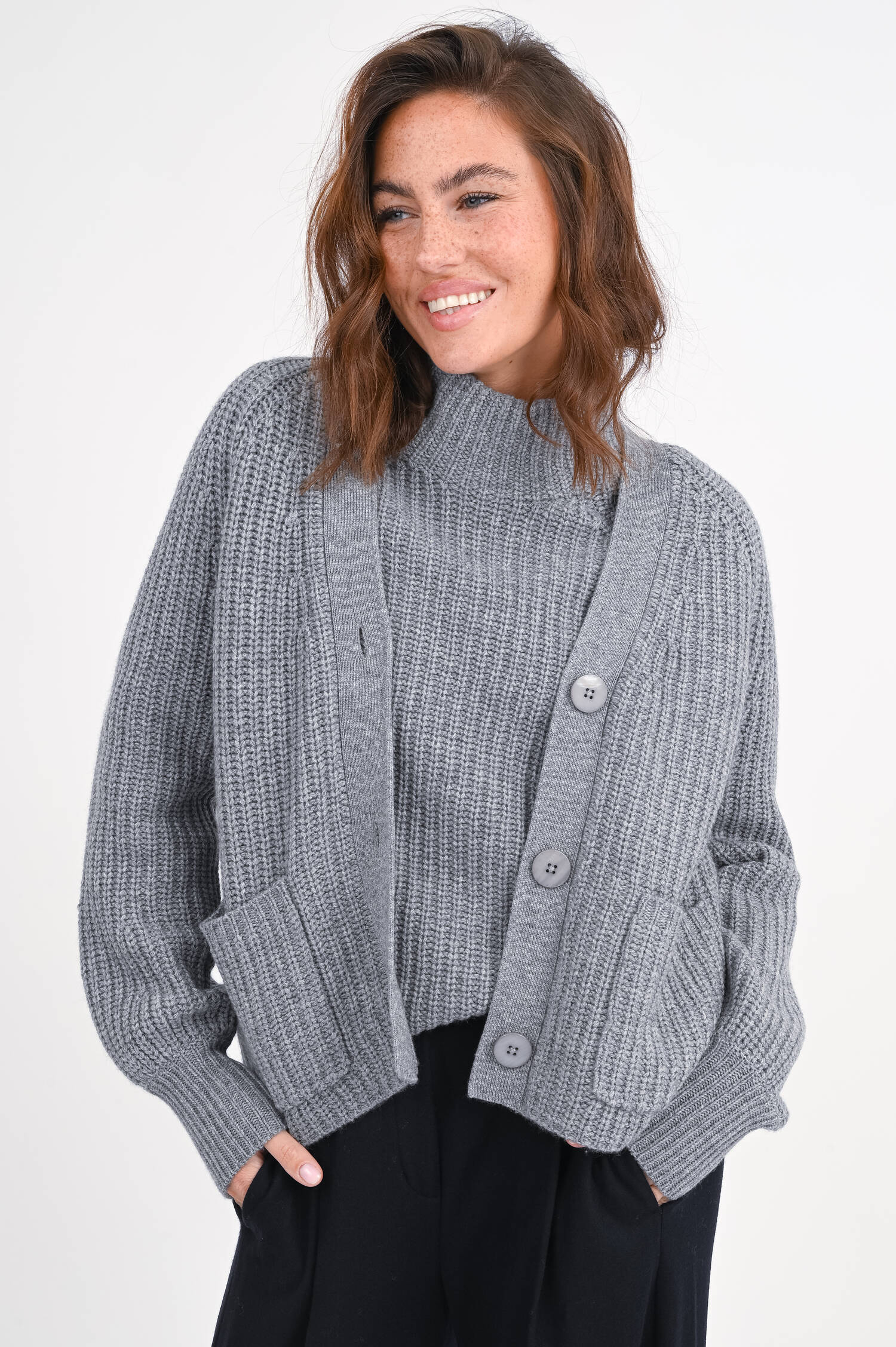 Strickweste aus Woll-Cashmere-Mix in Grau Strickweste aus Woll-Cashmere-Mix in Grau