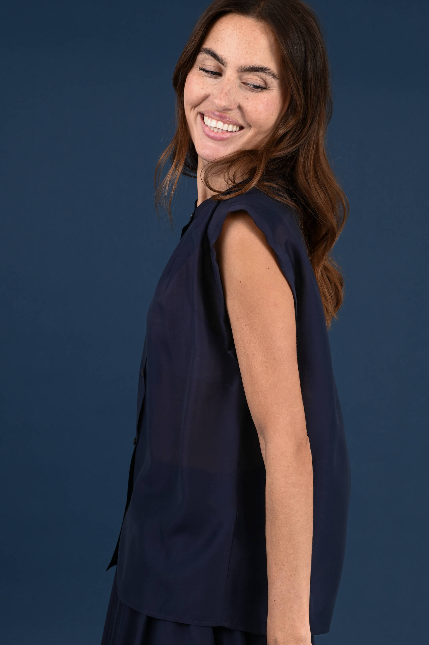 Weite Ärmellose Bluse in Navy