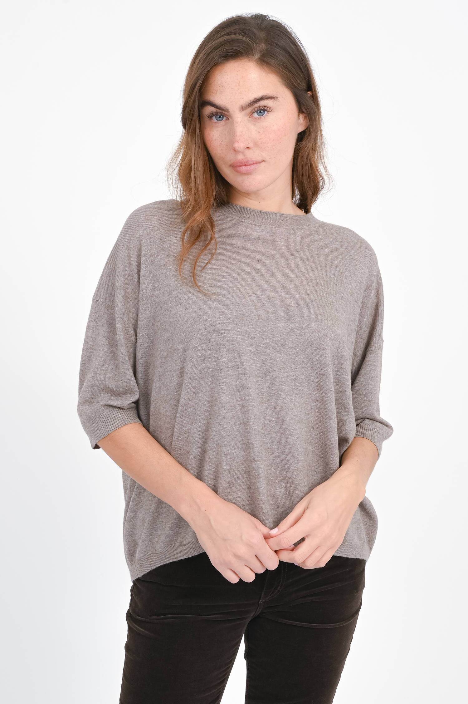 Wollpullover mit Kurzarm in Greige meliert