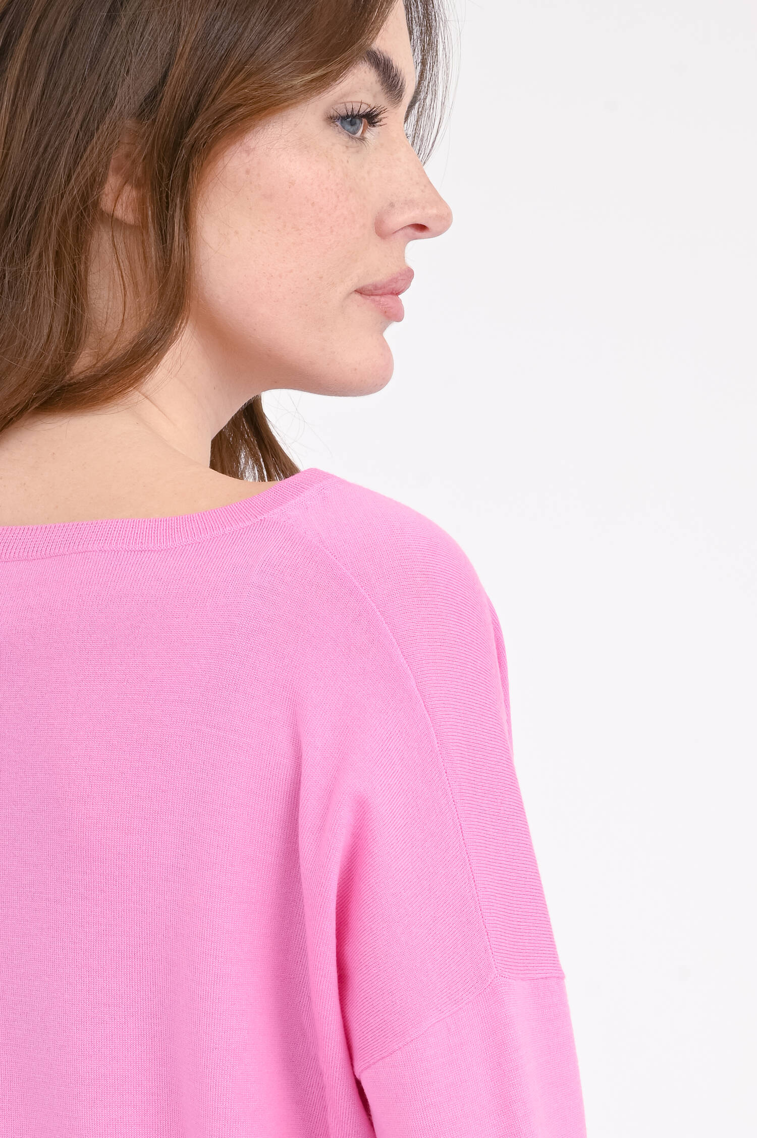 Oversize Pullover aus Schurwolle in Candy Pink