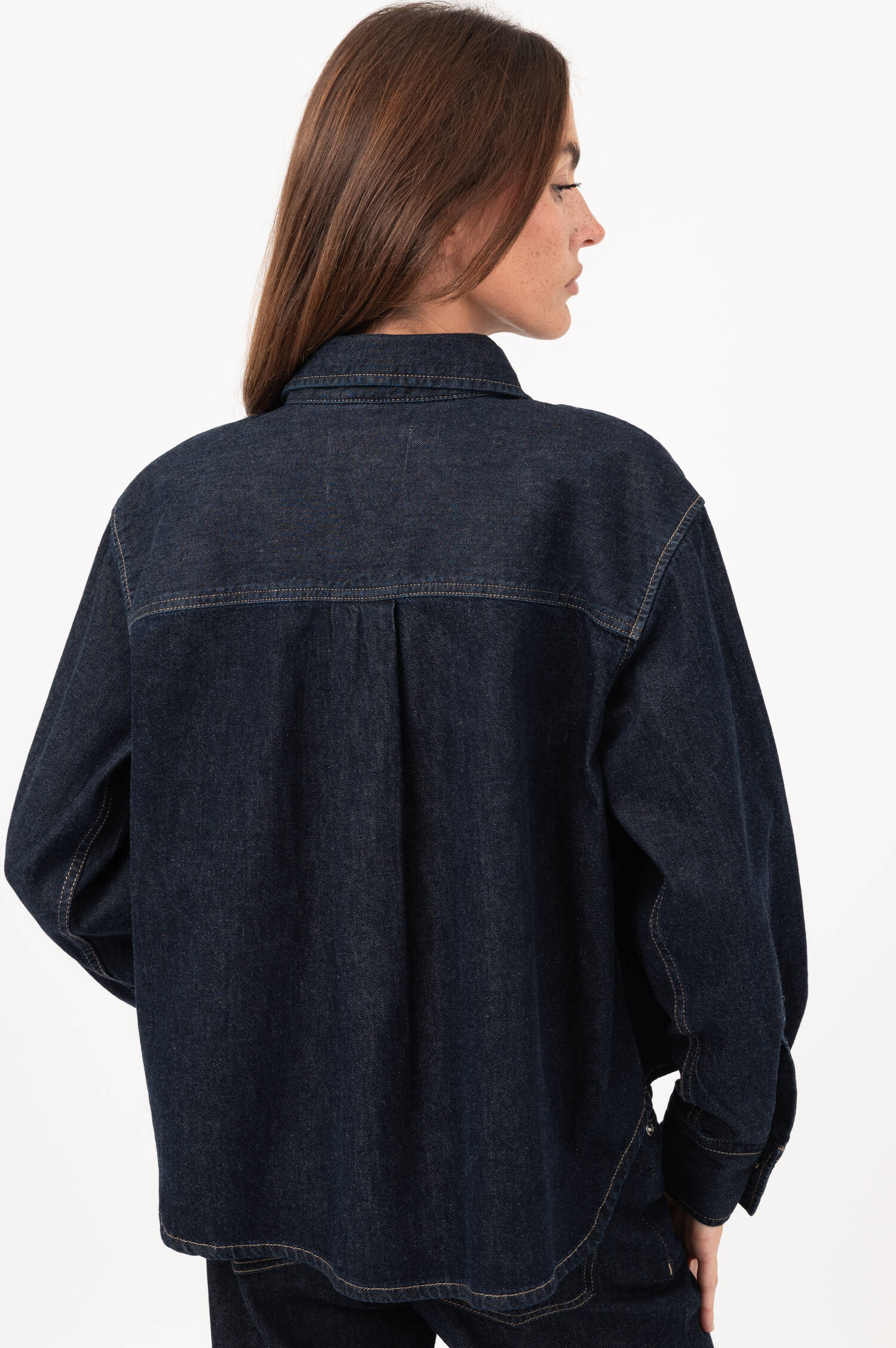 Boxy-Denim-Jacke in Dunkelblau Boxy-Denim-Jacke in Dunkelblau