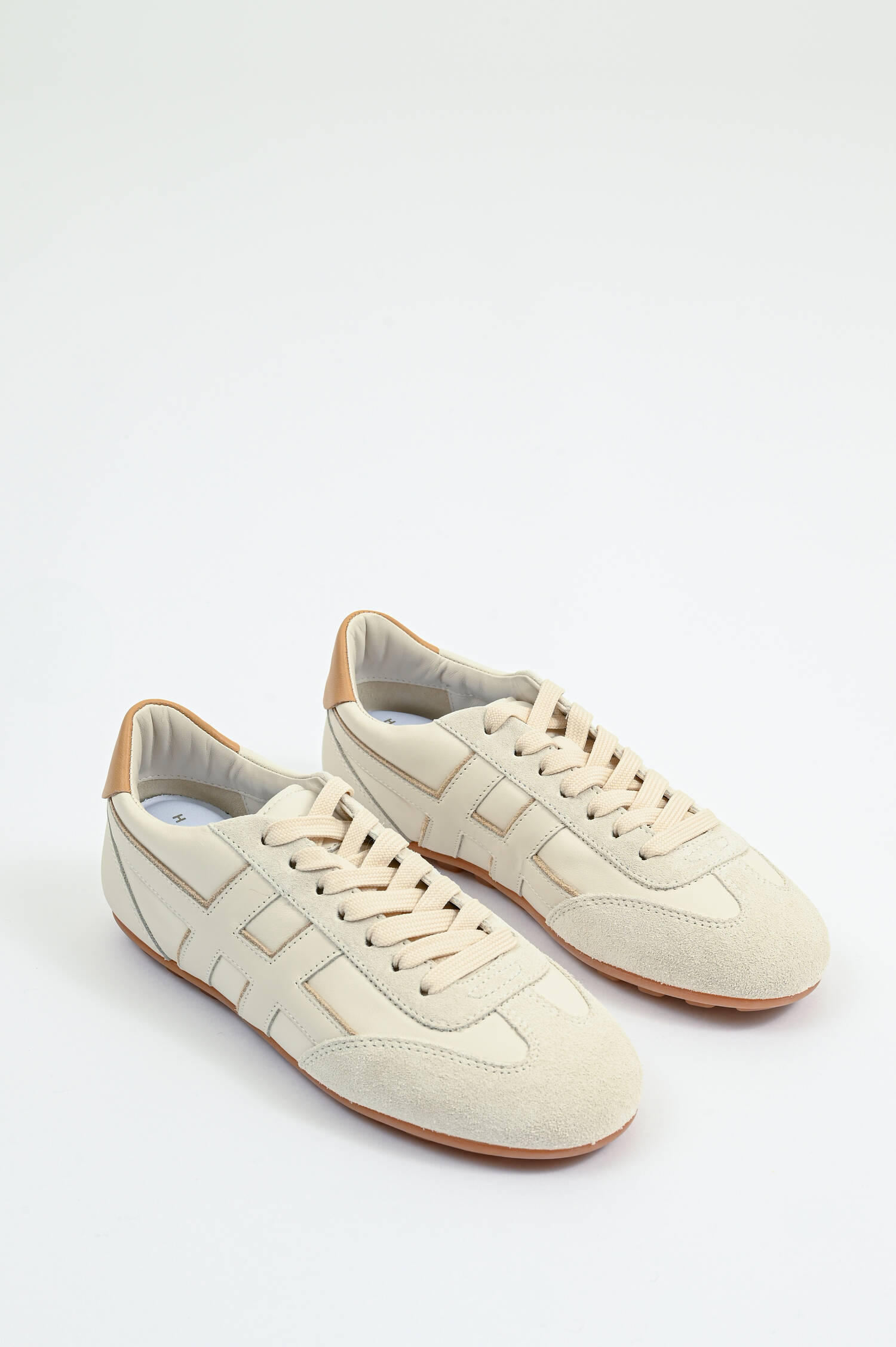 Sneaker LACE UP in Creme