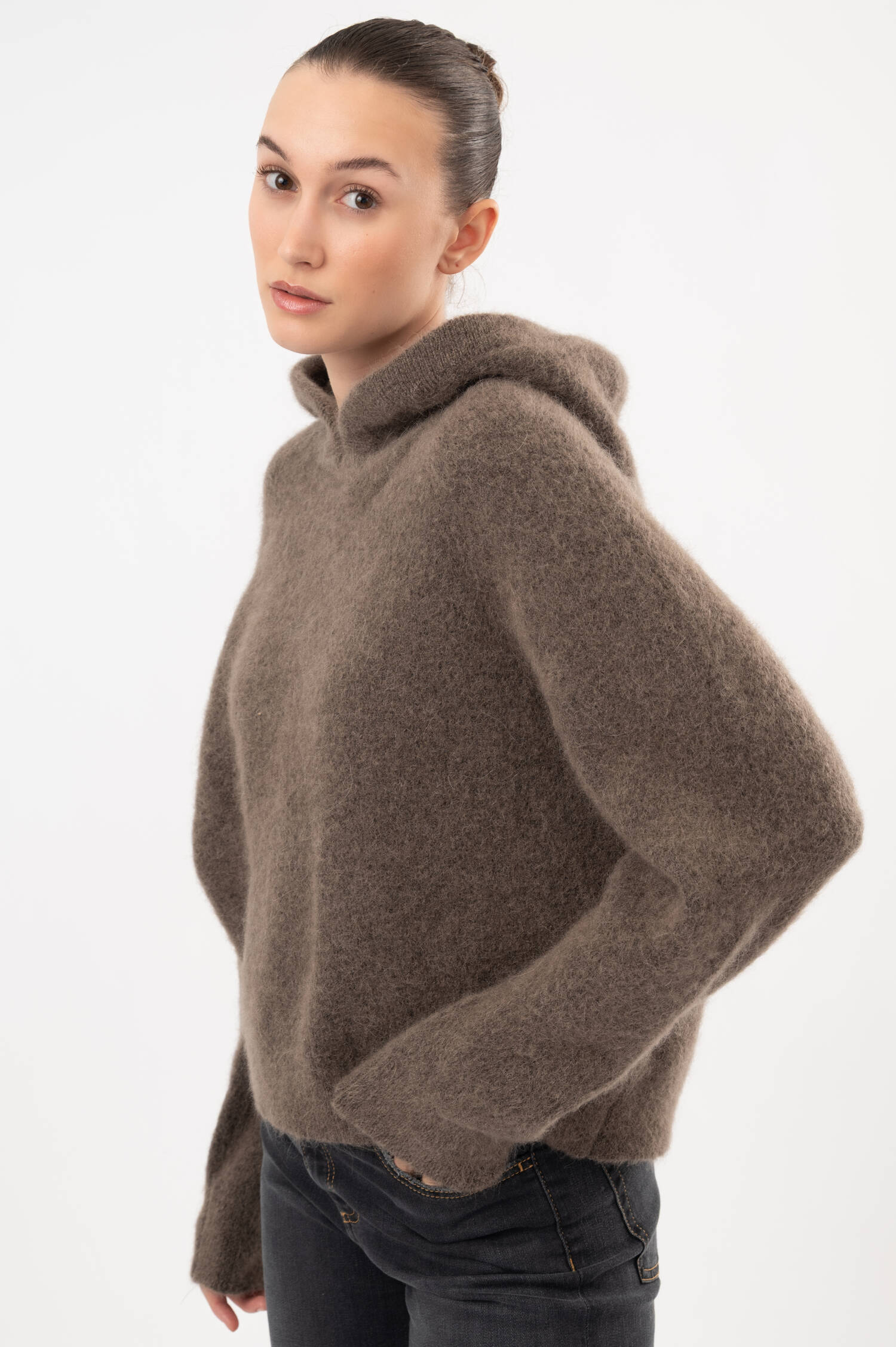 Strickpullover mit Kapuze in Braun Strickpullover mit Kapuze in Braun