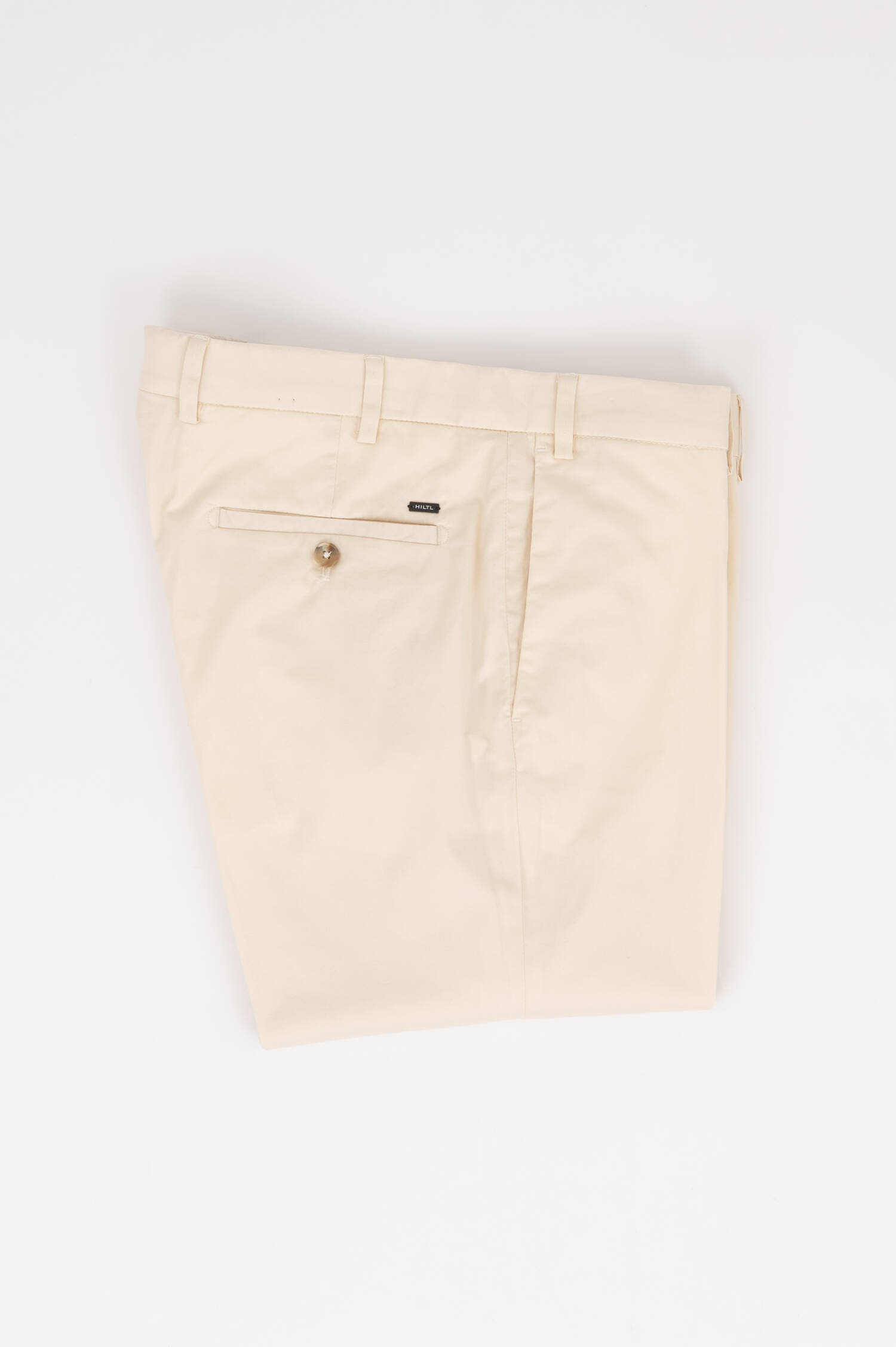 Leichte Chino TILO in Sand