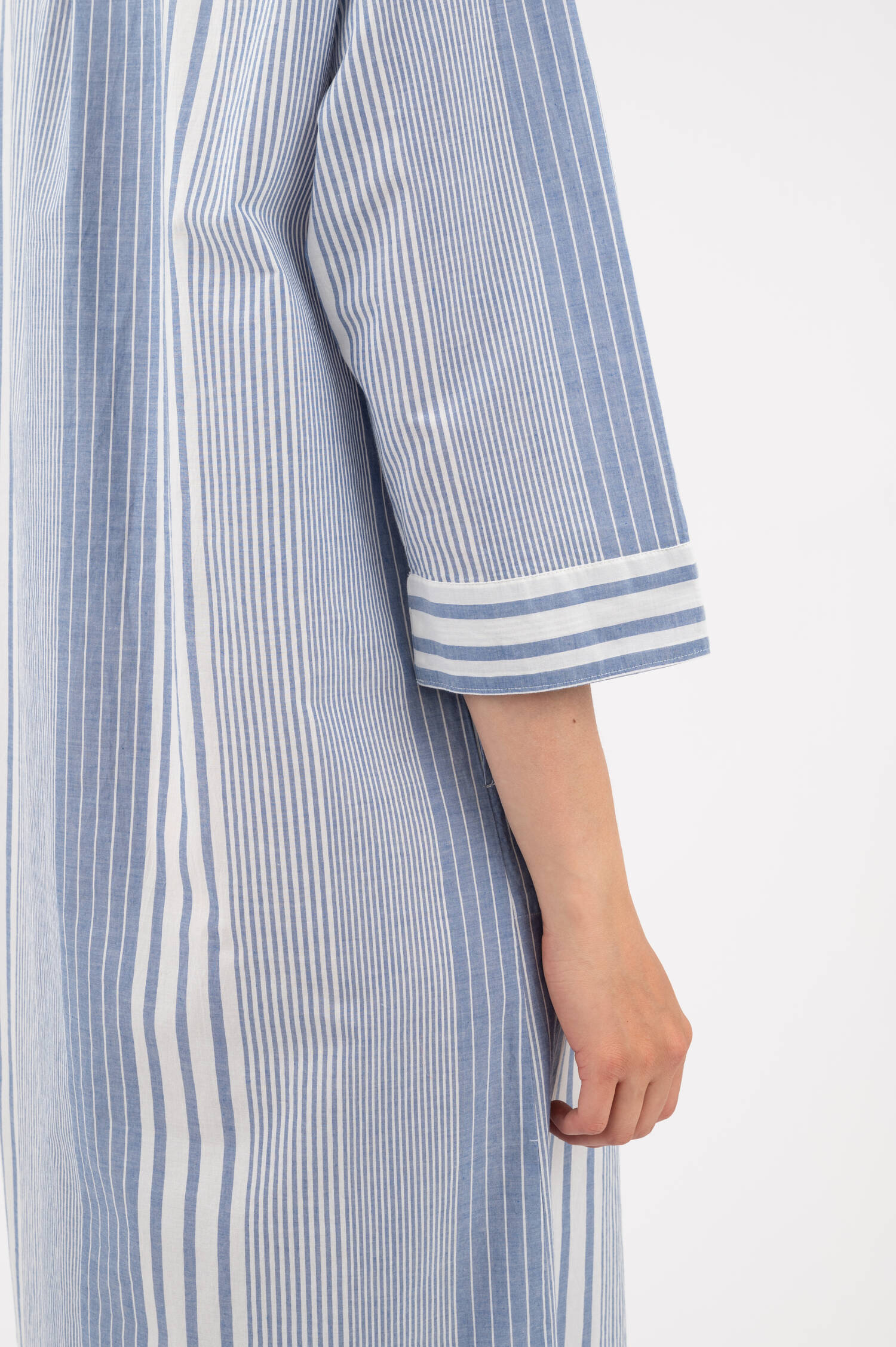 Blusenkleid in Blau/WQeiß gestreift