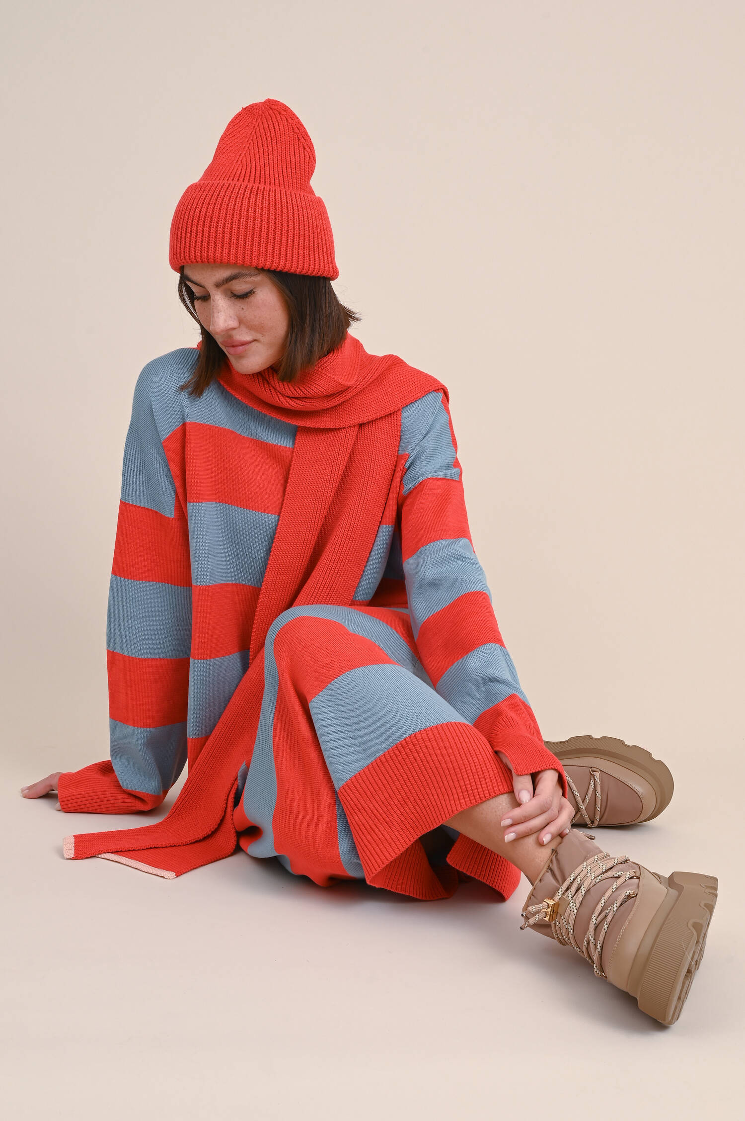 Strickkleid ANNA in Rot/Hellblau gestreift