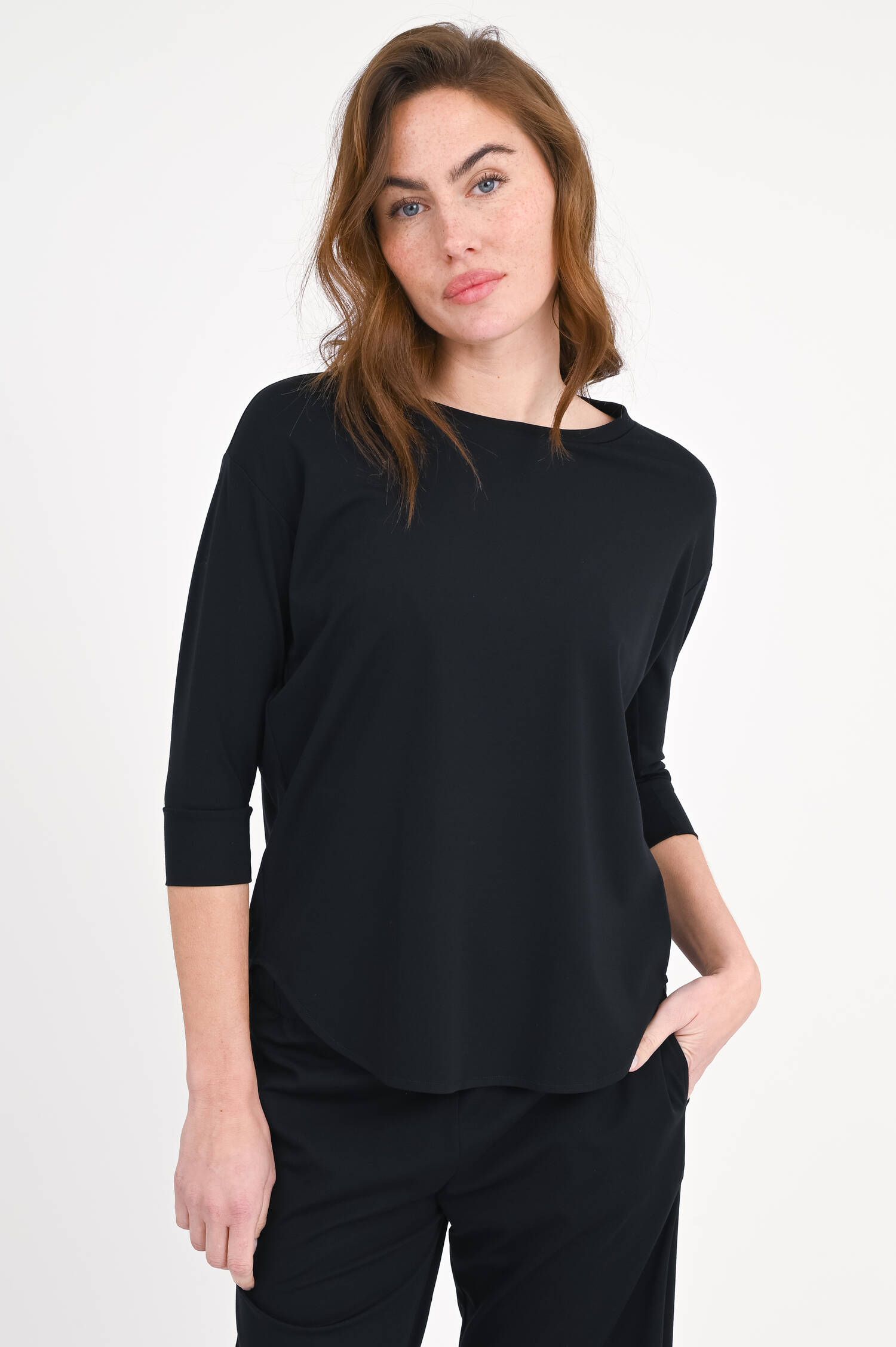 T-Shirt aus Viskose-Mix in Schwarz T-Shirt aus Viskose-Mix in Schwarz