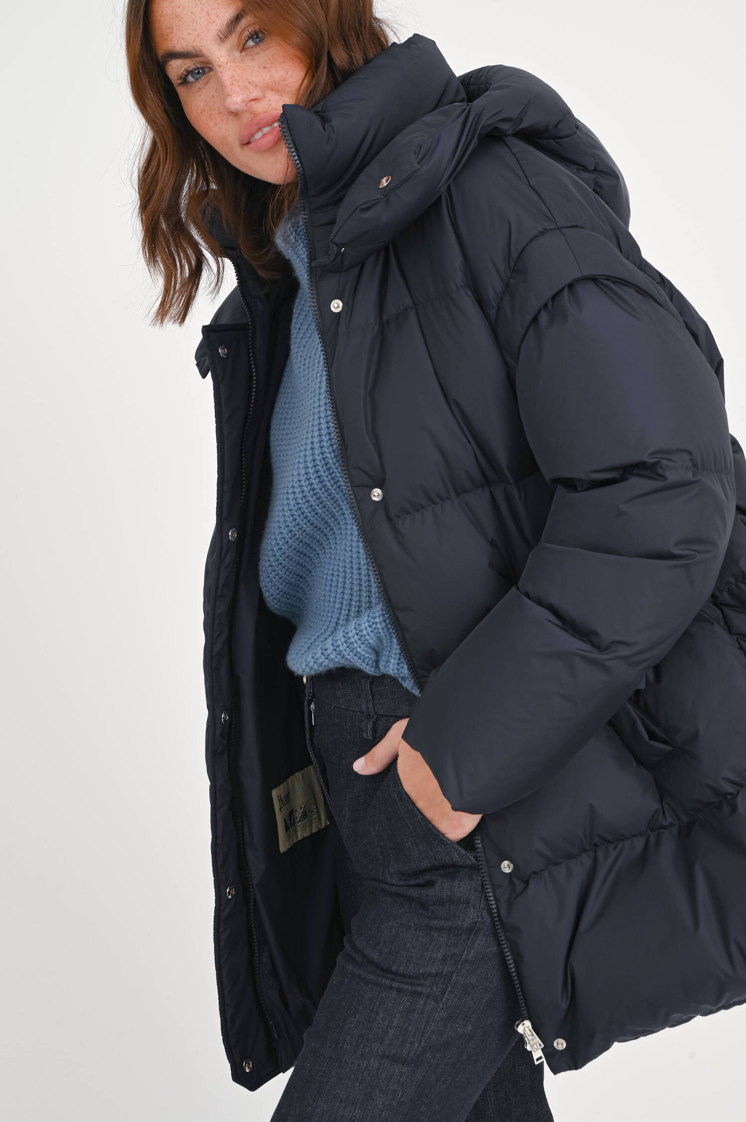 Hybrid Steppmantel / Gilet in Midnight Hybrid Steppmantel / Gilet in Midnight