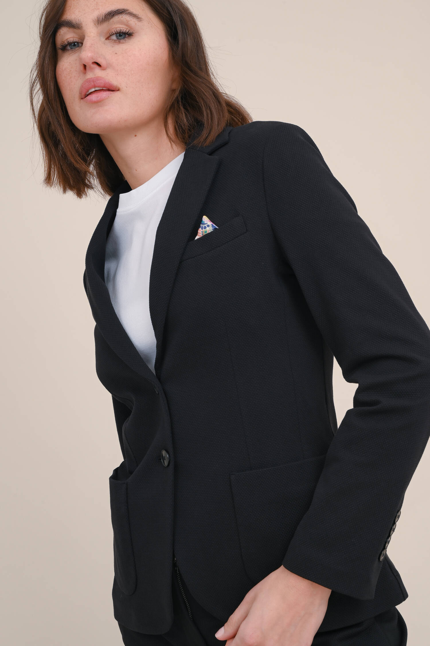 Taillierter Blazer mit Struktur in Schwarz