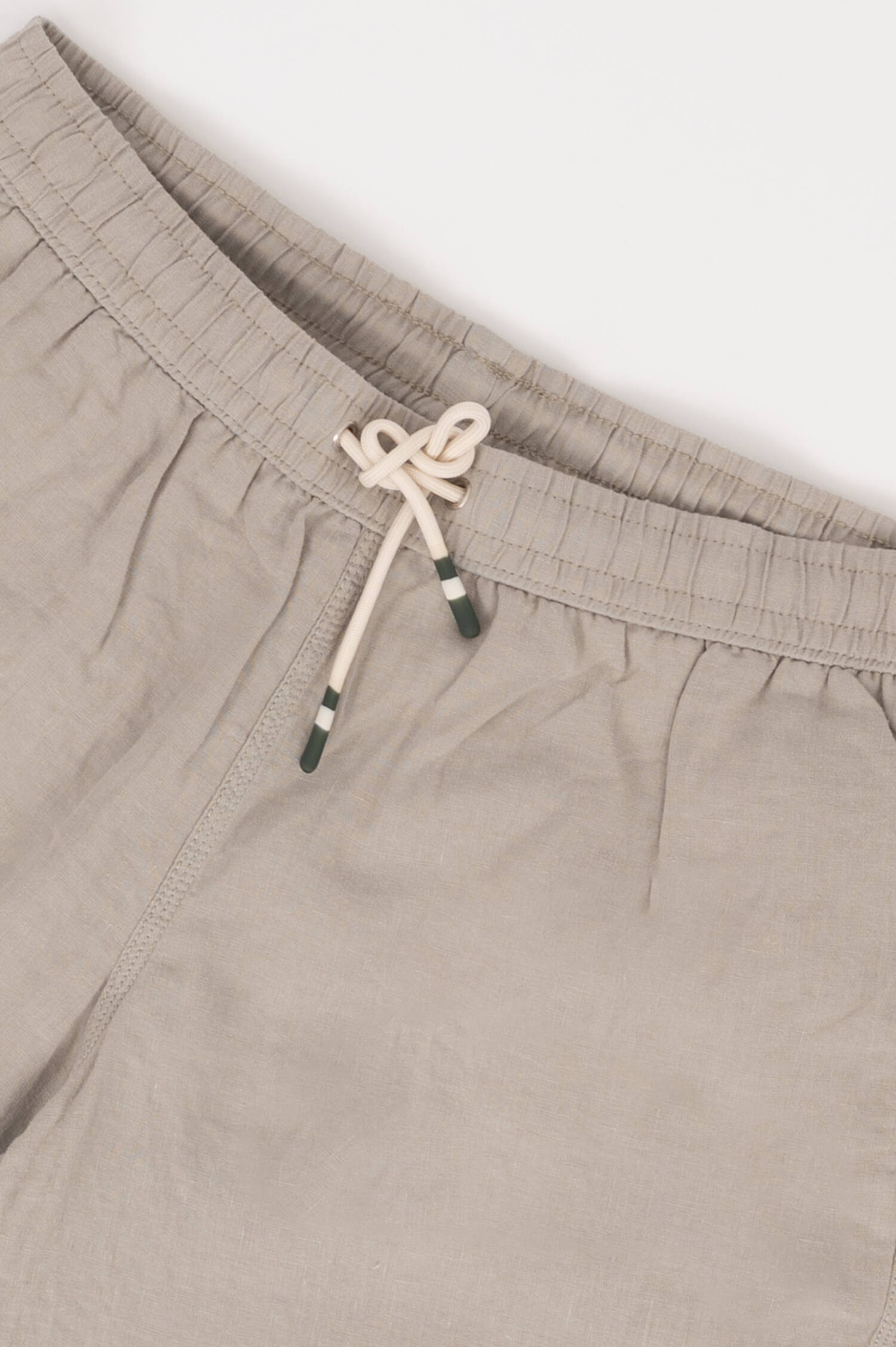 Leinen Bermuda in Khaki