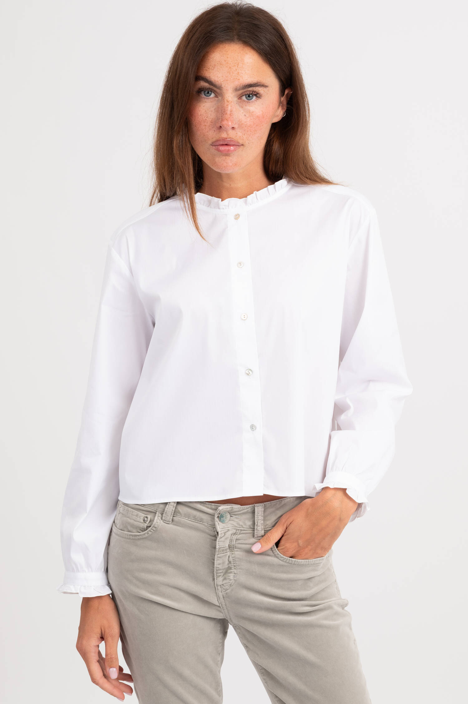 Bluse mit Rüschen-Details in Weiß