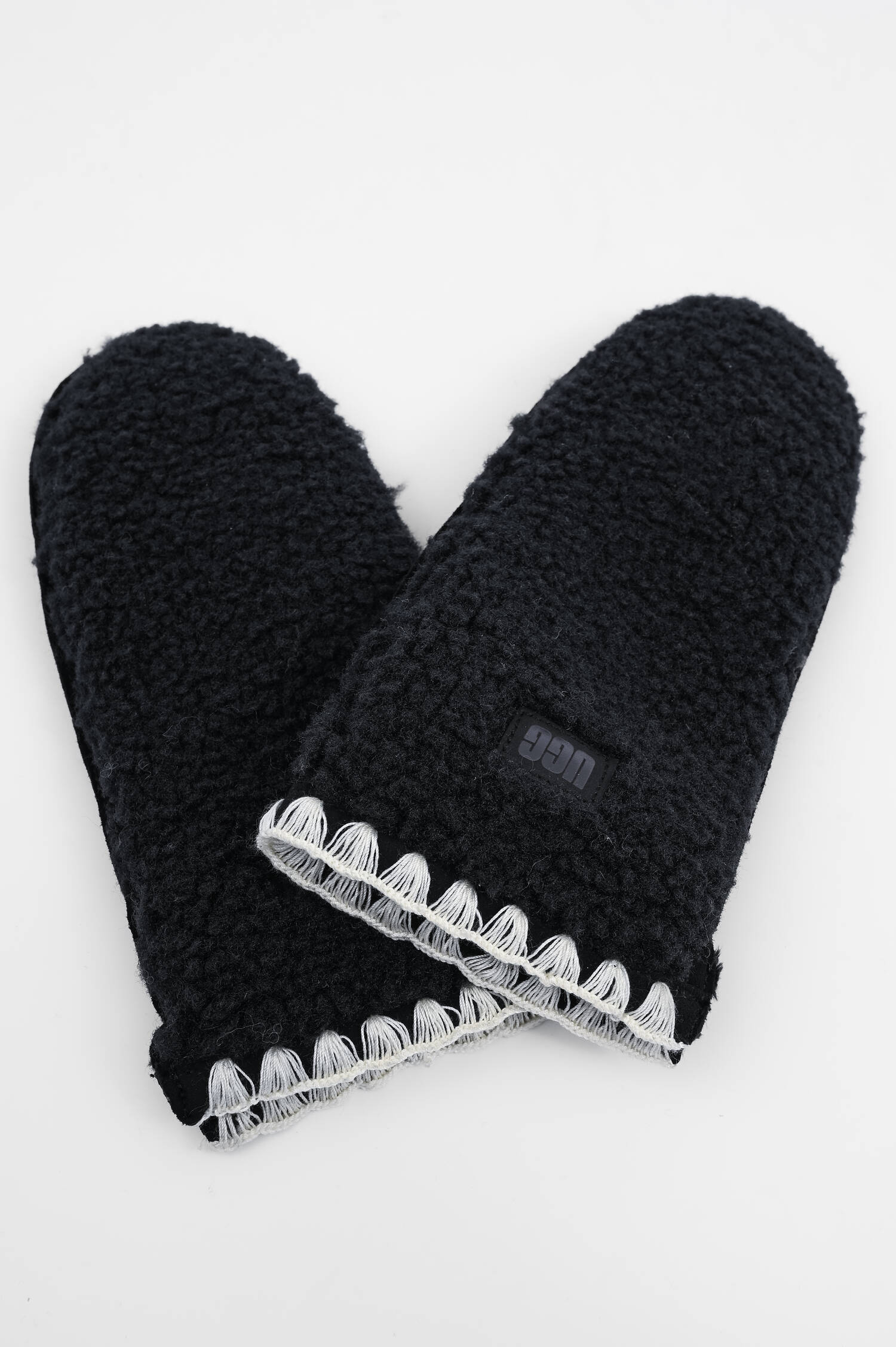 Fäustlinge SCALLOPED in Black Fäustlinge SCALLOPED in Black