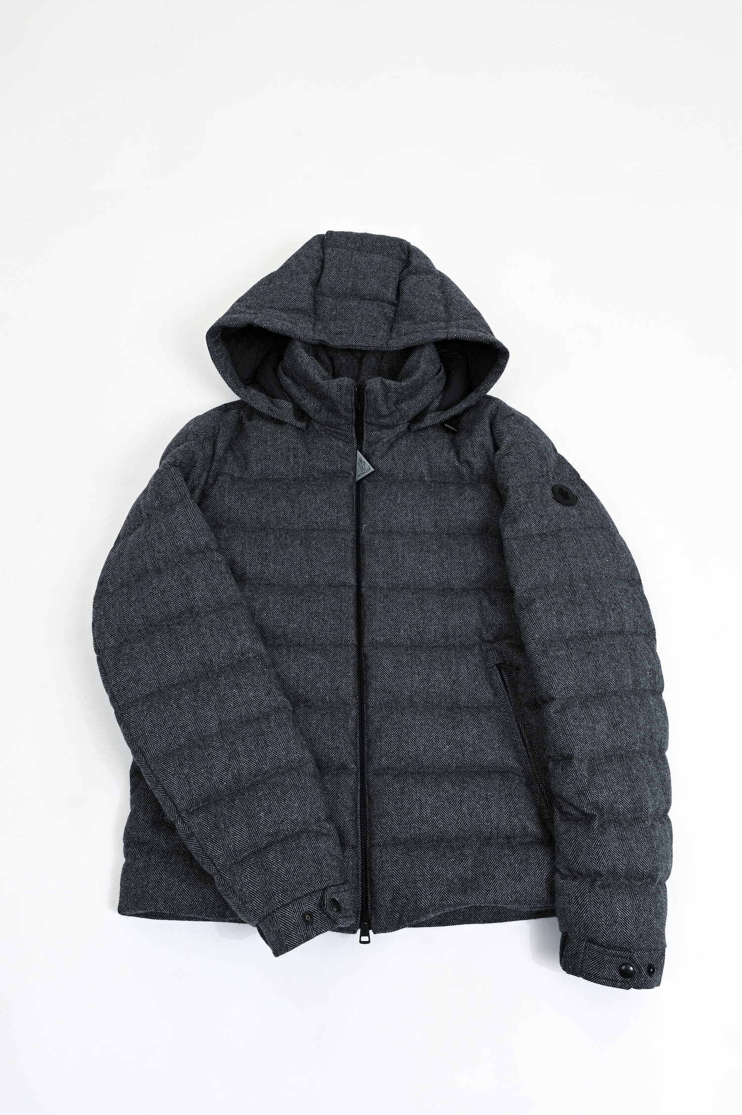 Steppjacke aus Woll-Mix in Grau gemustert Steppjacke aus Woll-Mix in Grau gemustert