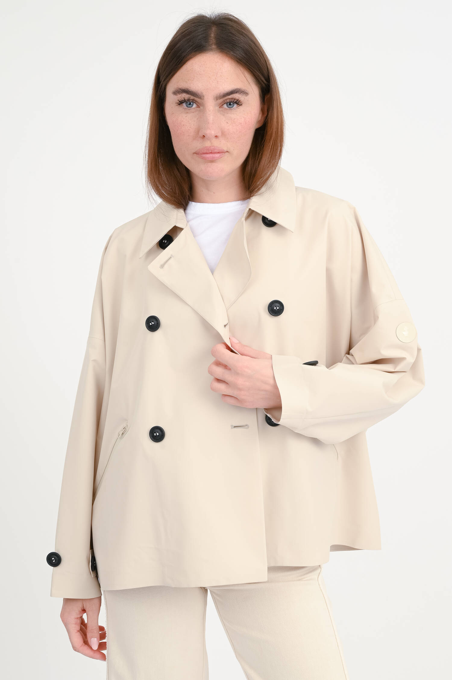 Zweireihige Jacke mit Fledermausärmel in Beige