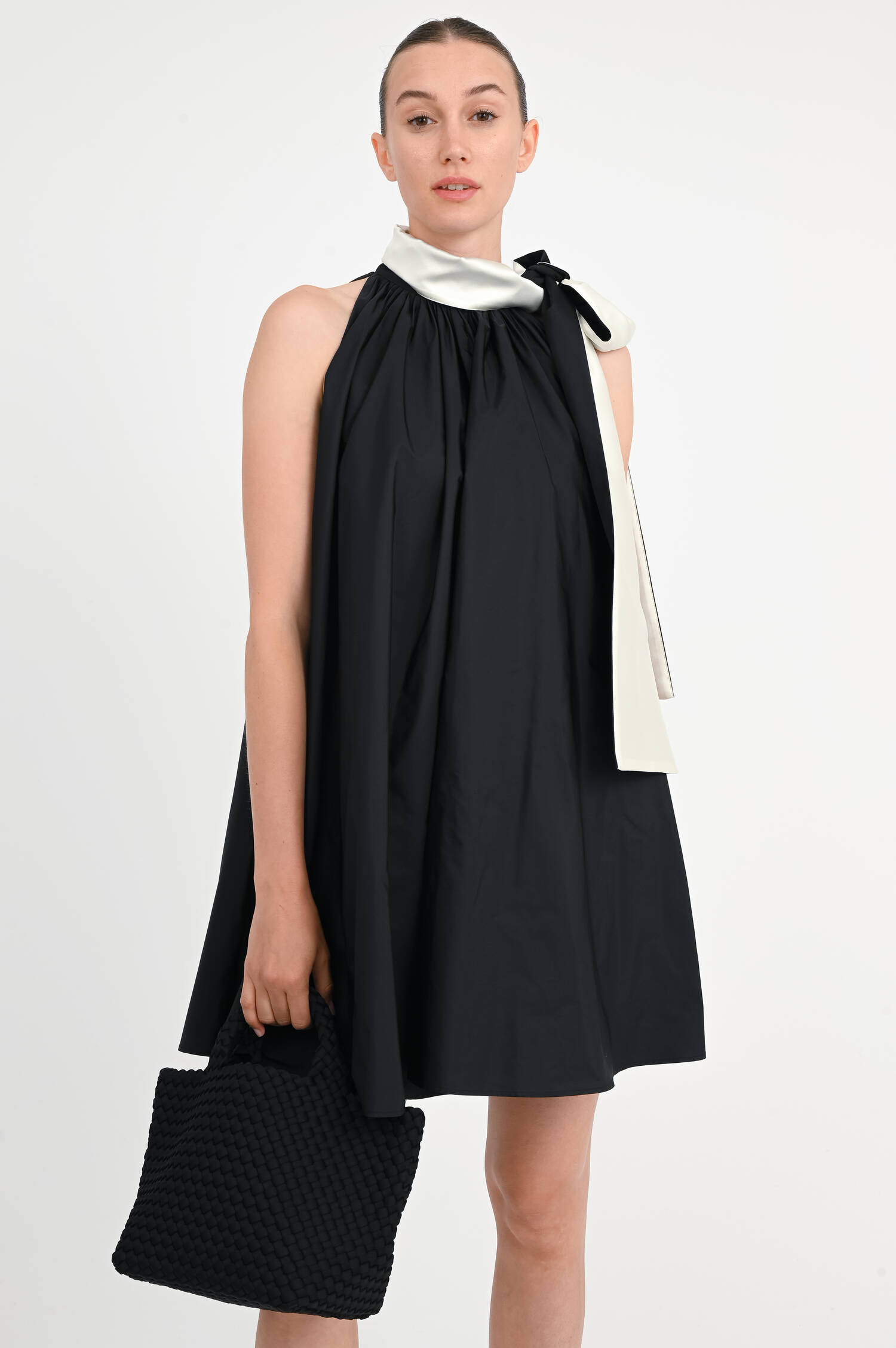 Neckholder-Mini-Kleid BEBER in Schwarz/Champagne