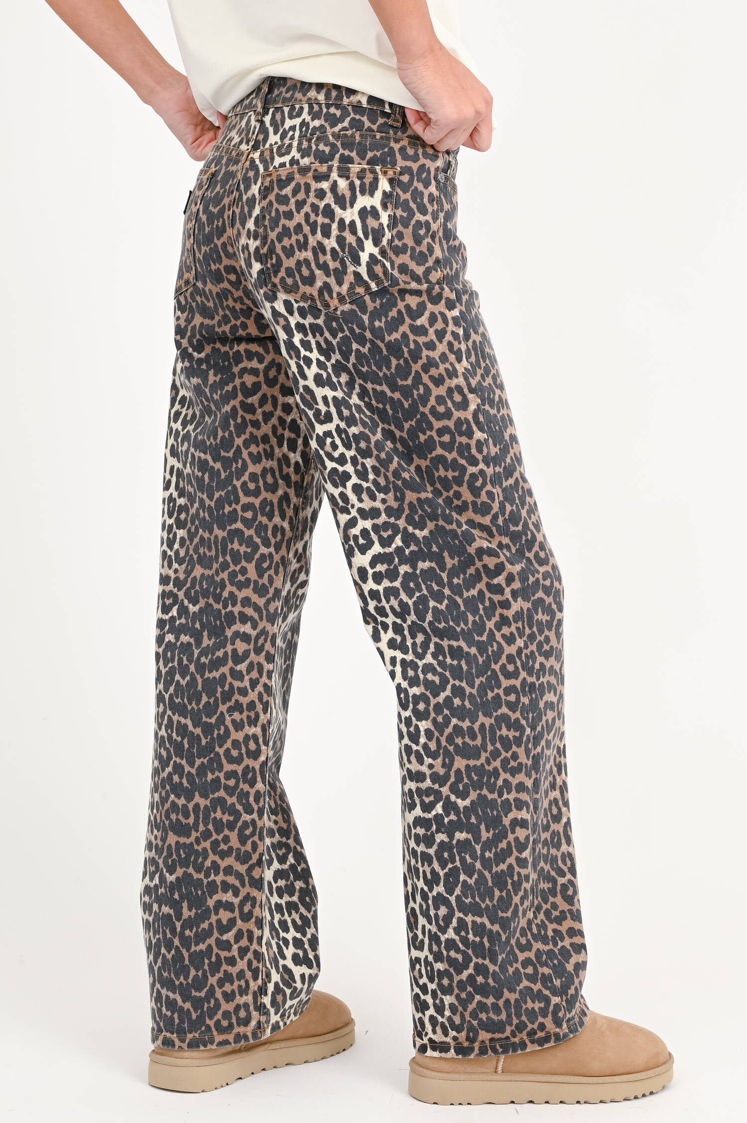 Denim mit Leo-Print in Braun/Schwarz