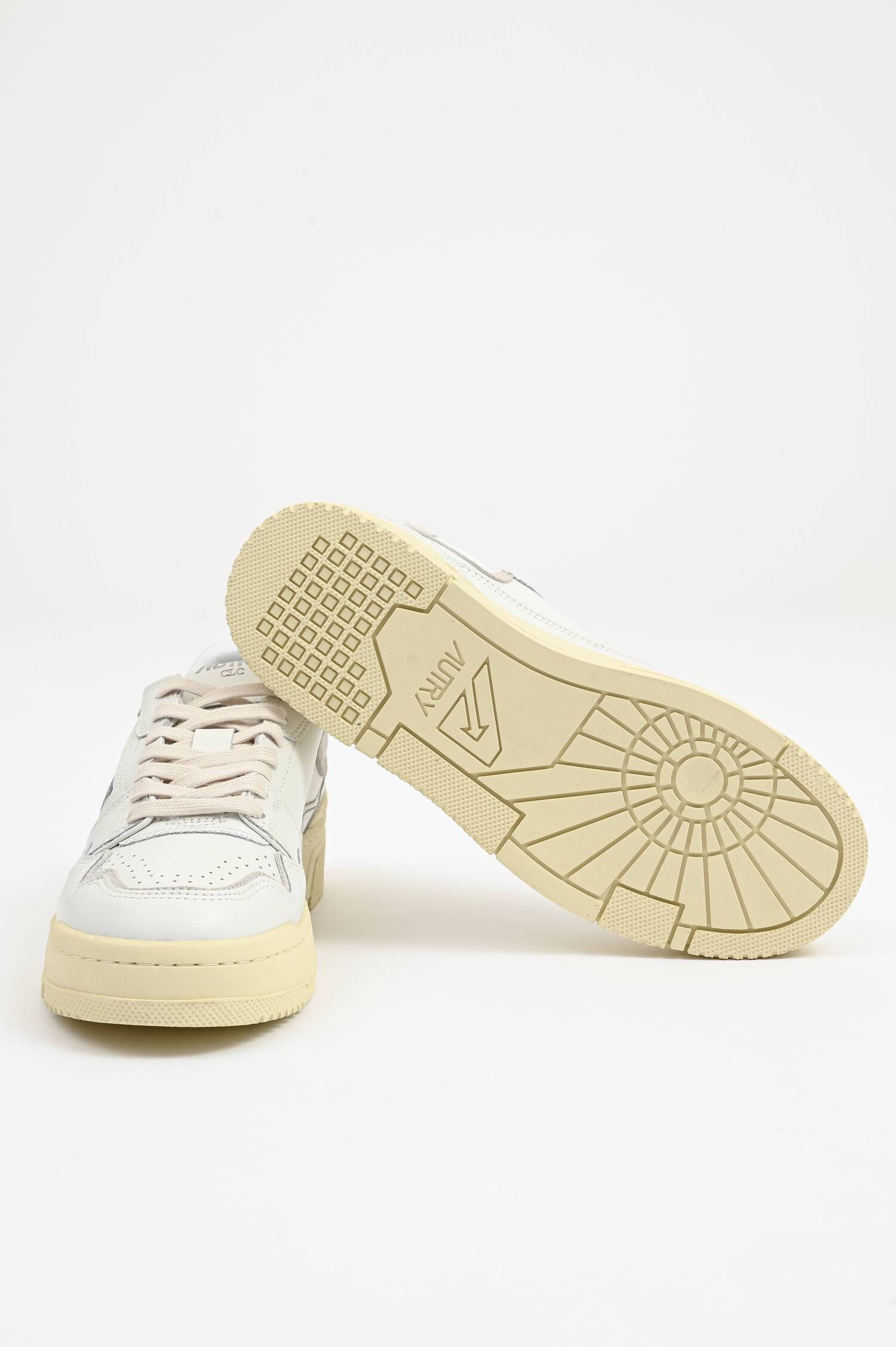Sneaker CCL LOW in Creme/Nude Sneaker CCL LOW in Creme/Nude