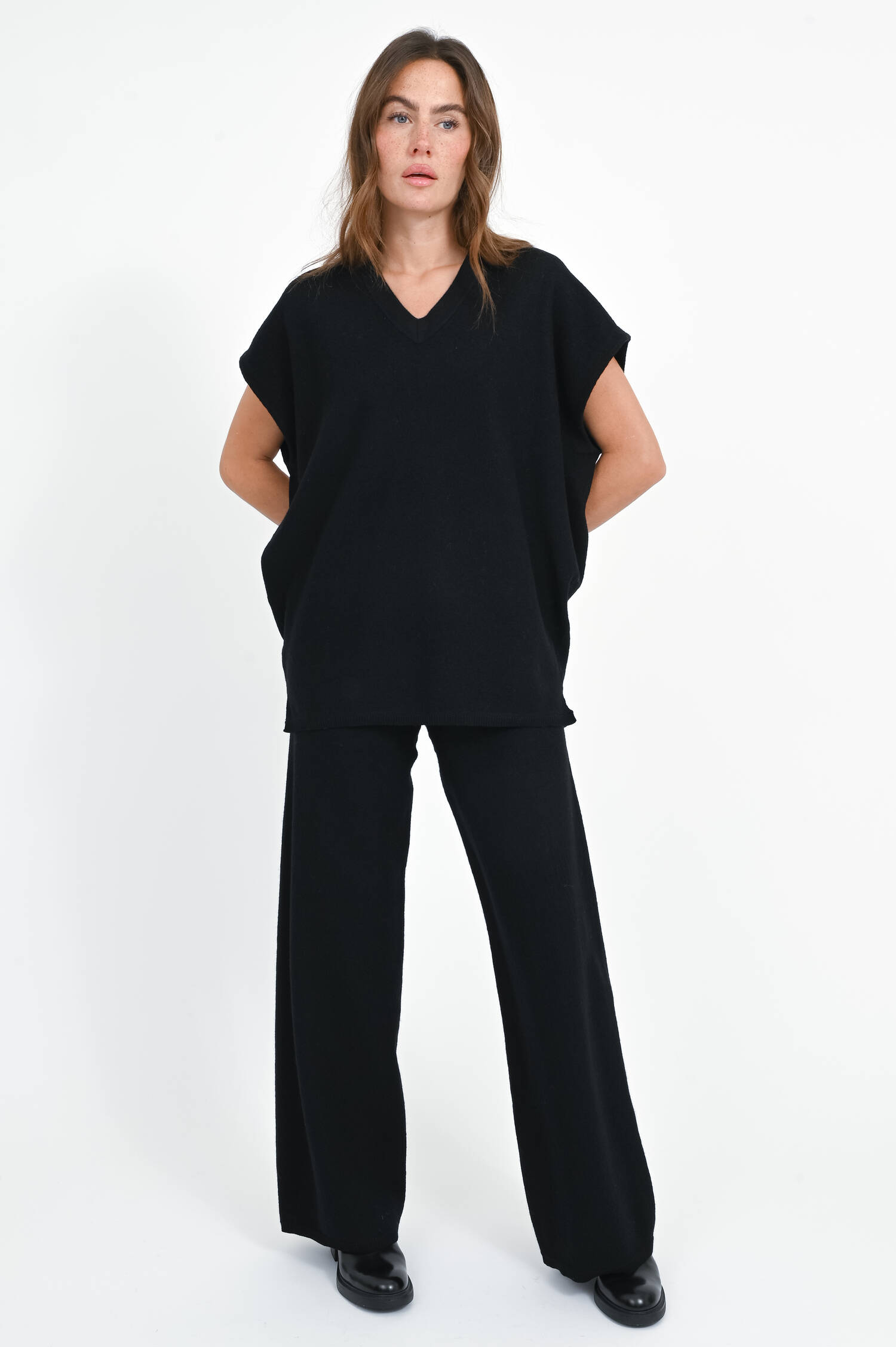 Oversized Woll-Pullunder in Schwarz