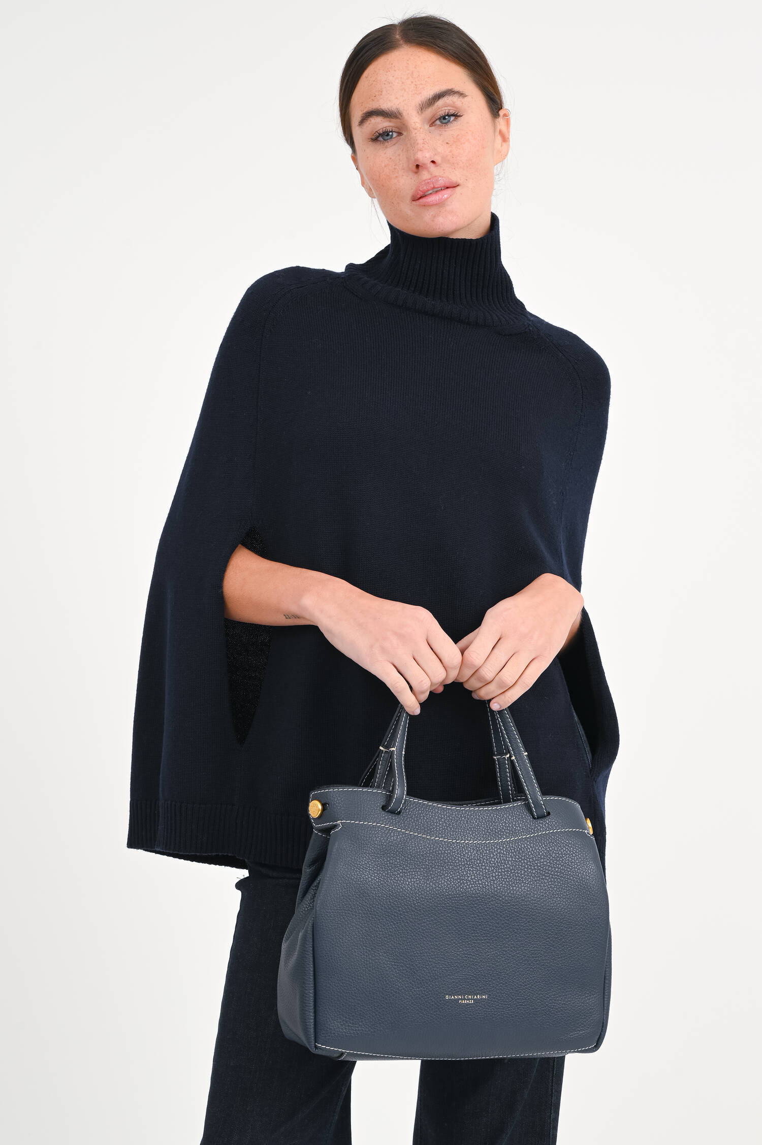 Tasche OTTAVIA in Navy