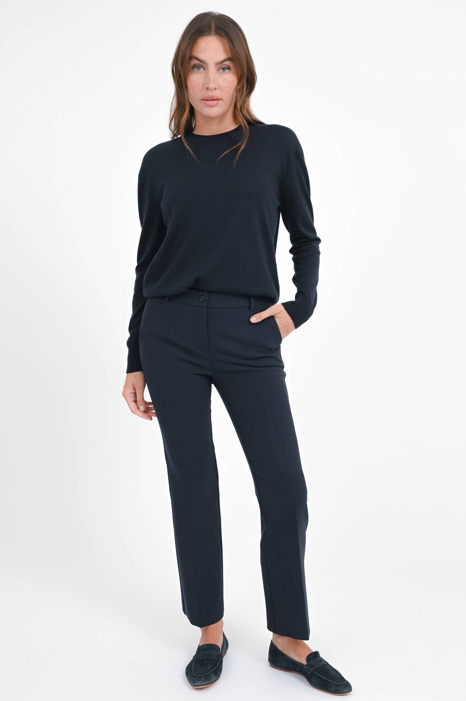 Hose mit dezentem Kick in Navy