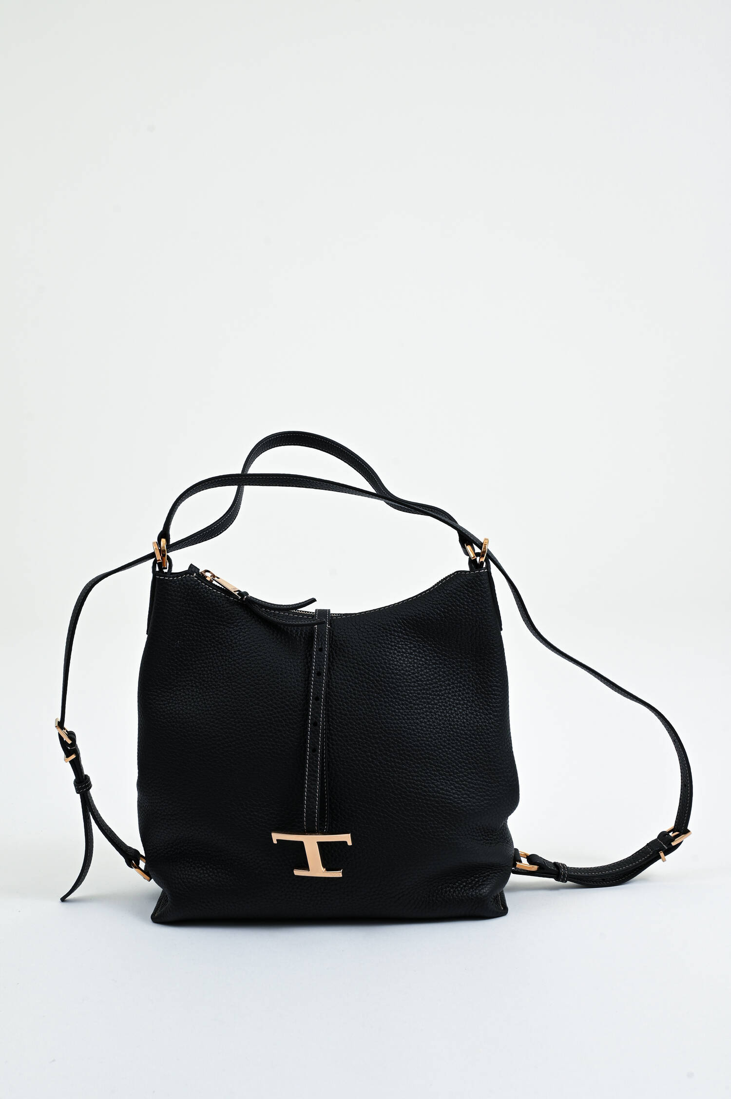 Tasche/Rucksack aus genarbtem Leder in Schwarz Tasche/Rucksack aus genarbtem Leder in Schwarz