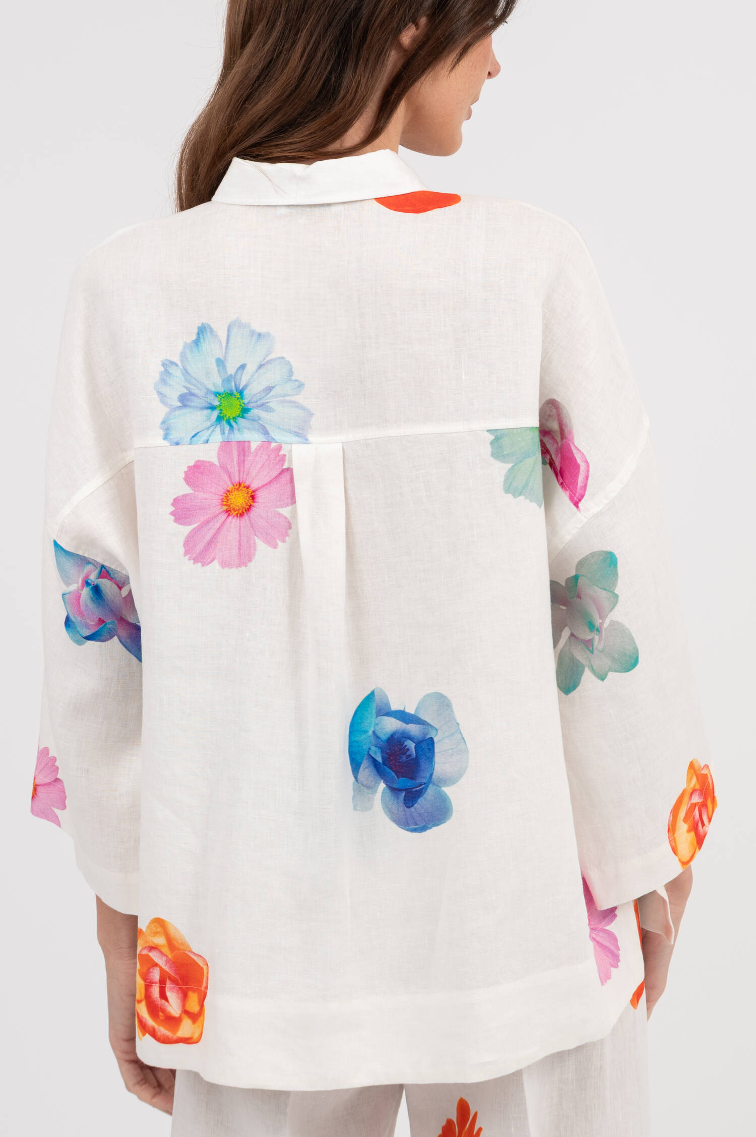 Leinenhose mit Blumen-Print in Weiß Leinenhose mit Blumen-Print in Weiß