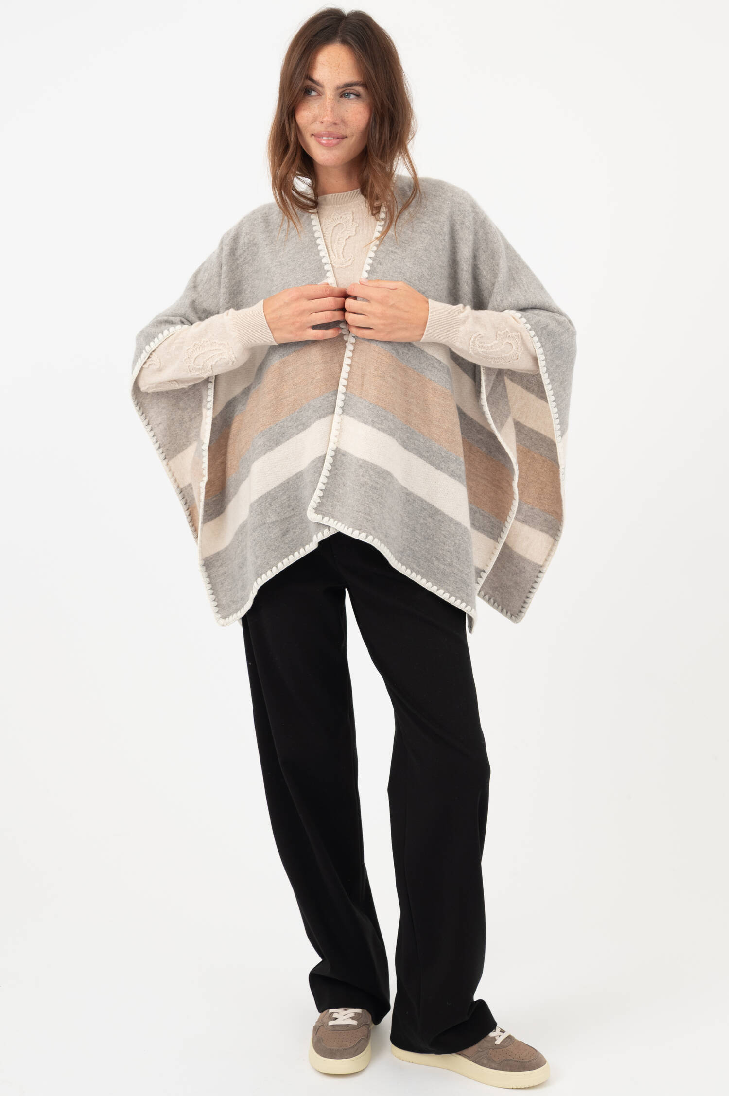 Cashmere-Poncho in Grau/Weiß/Beige Cashmere-Poncho in Grau/Weiß/Beige