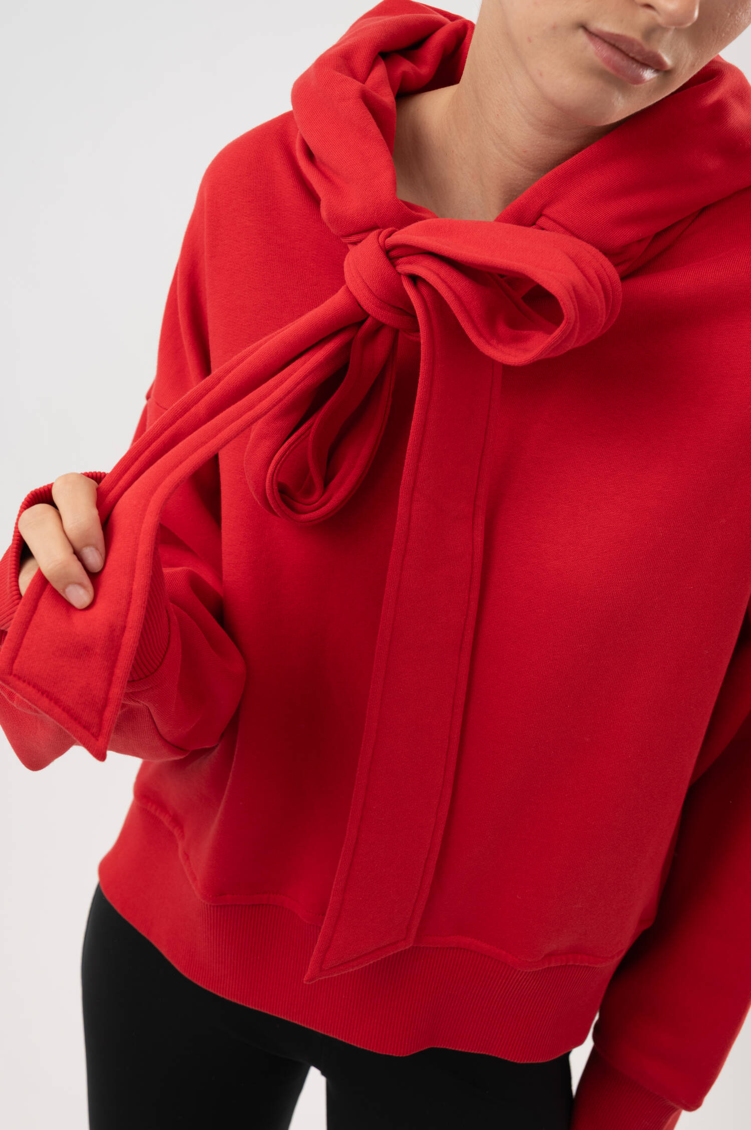 Hoodie mit Schleife in Rot Hoodie mit Schleife in Rot