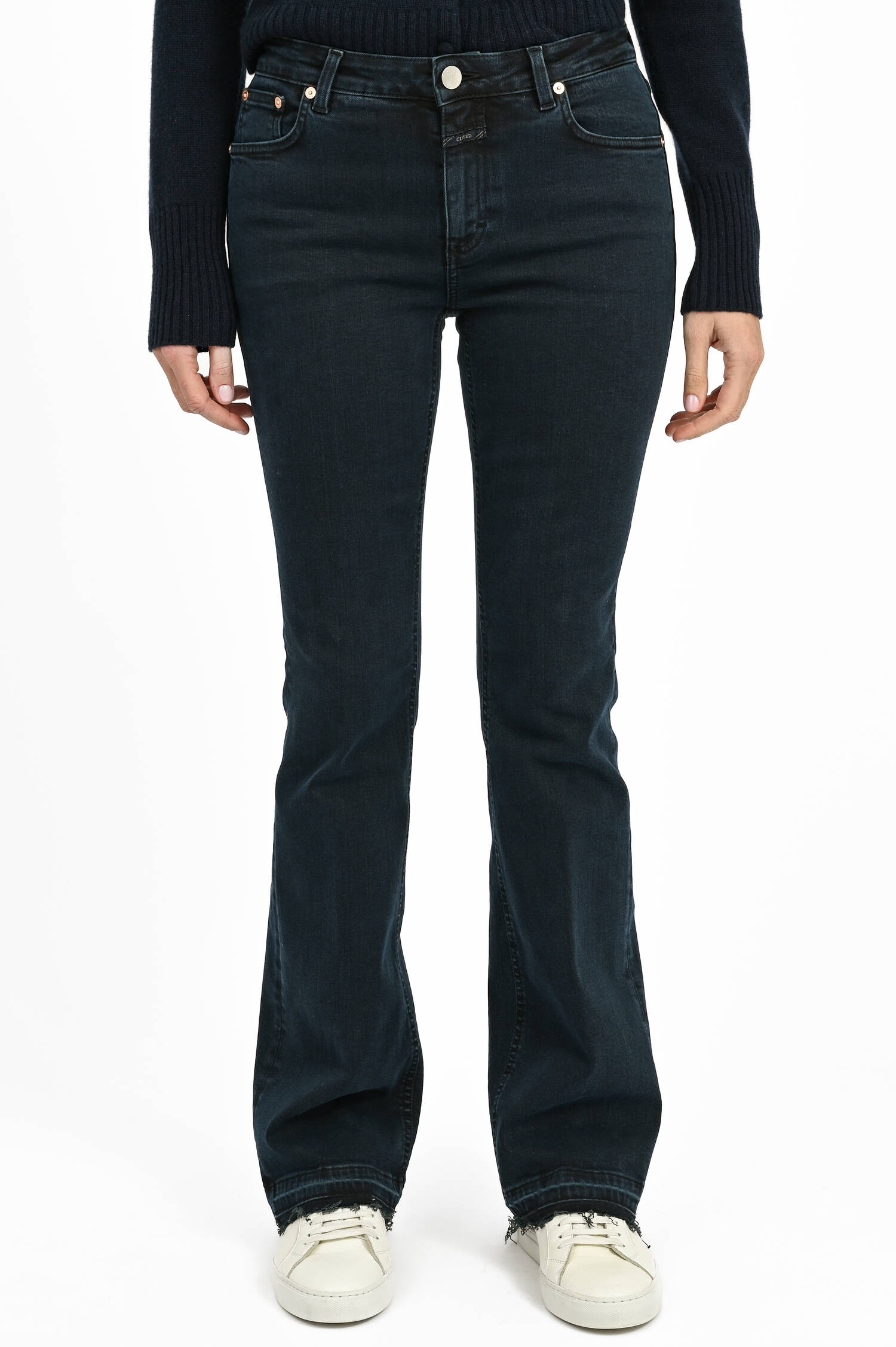 Flared Jeans JOVANNA in Schwarzblau Flared Jeans JOVANNA in Schwarzblau