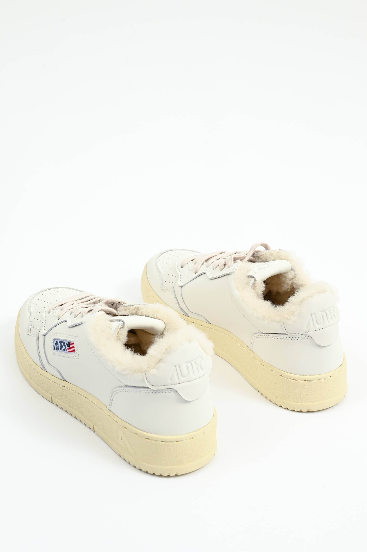 Shearling Sneaker MEDALIST LOW in Weiß Shearling Sneaker MEDALIST LOW in Weiß