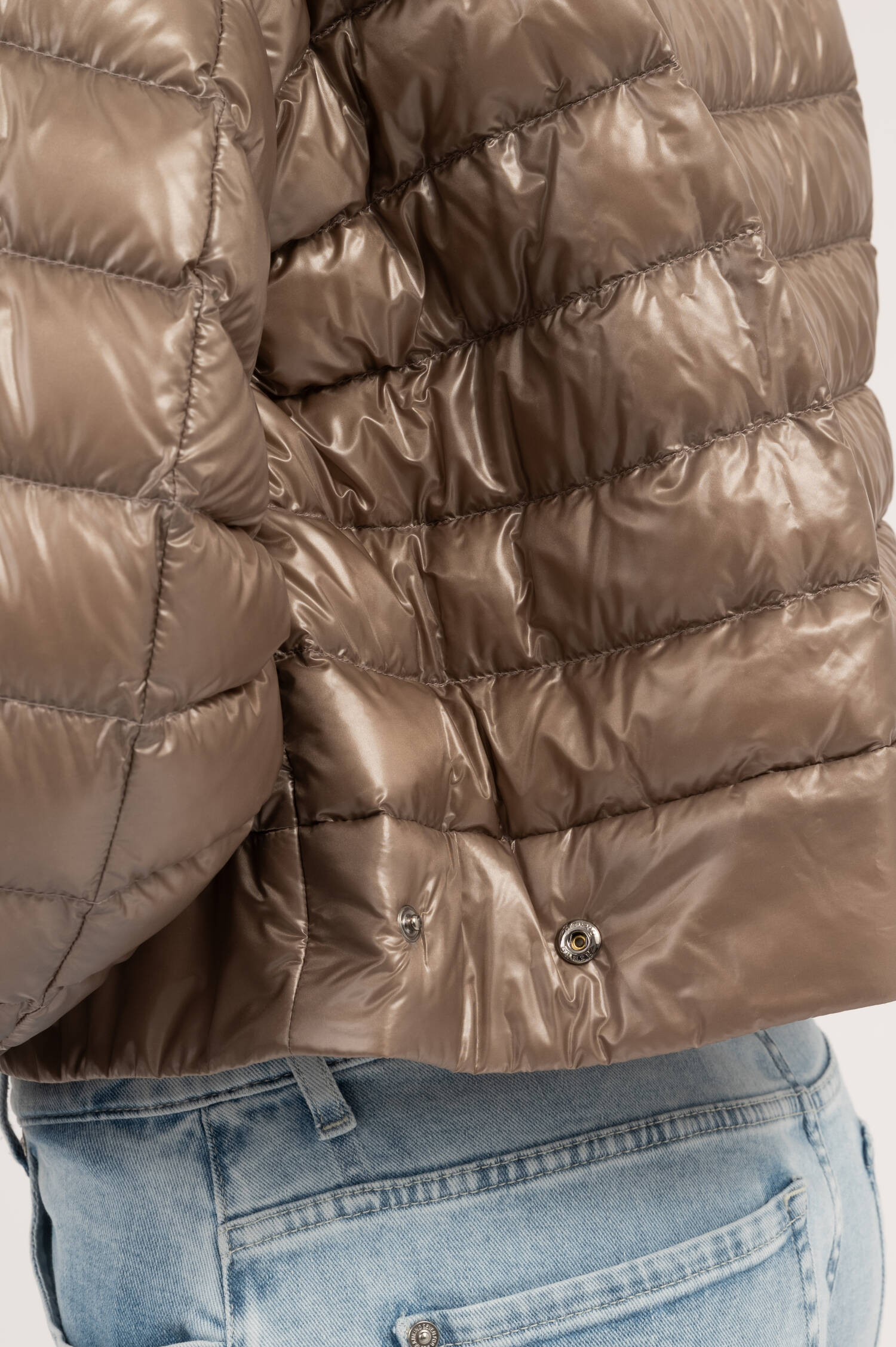 Boxy Steppjacke in Taupe