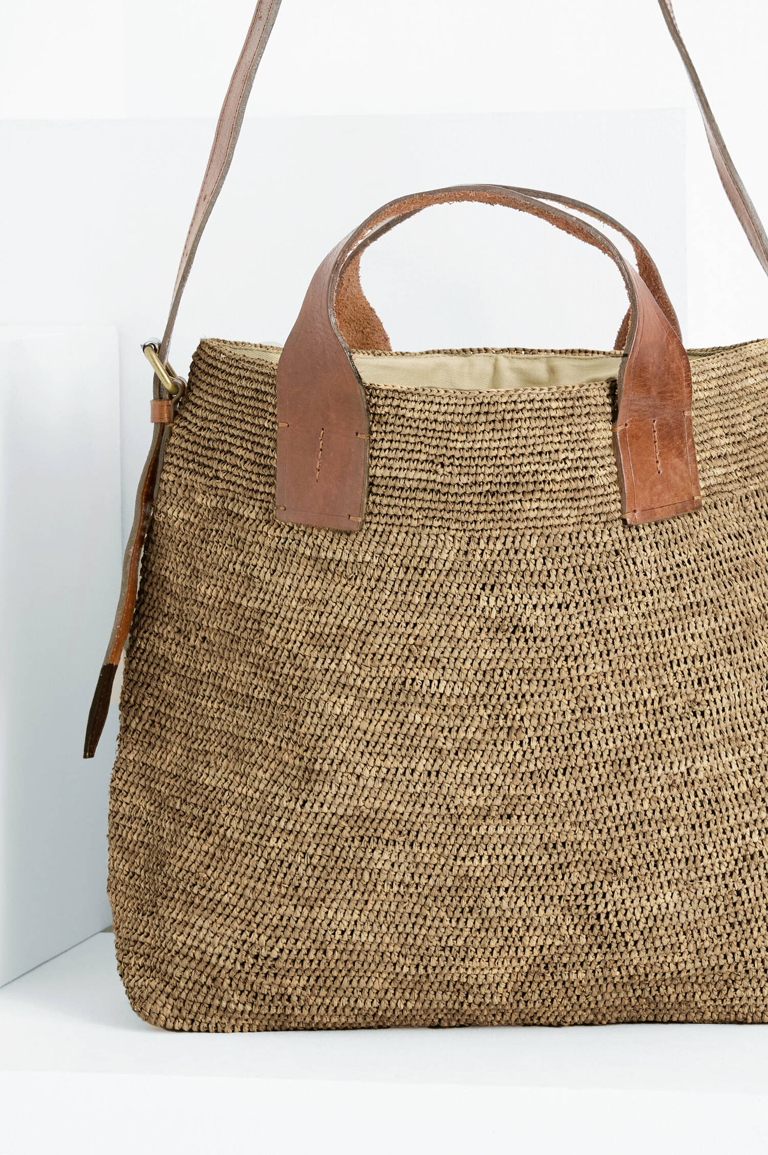 Gehäkelter Shopper METY in Walnuss