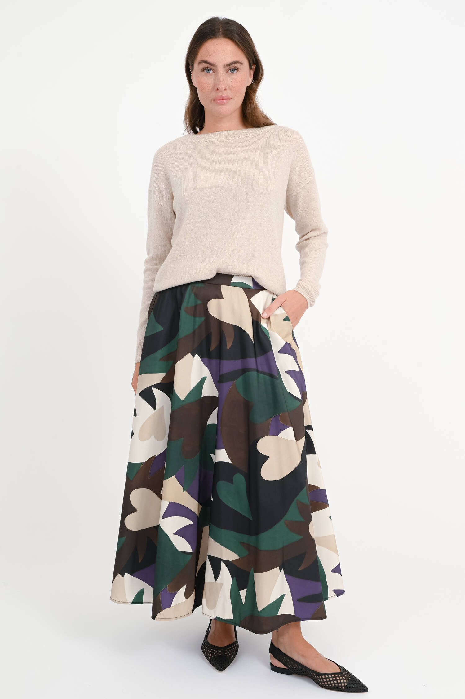 Gemusterter-Midi-Rock in Grün/Schwarz/Violett Gemusterter-Midi-Rock in Grün/Schwarz/Violett