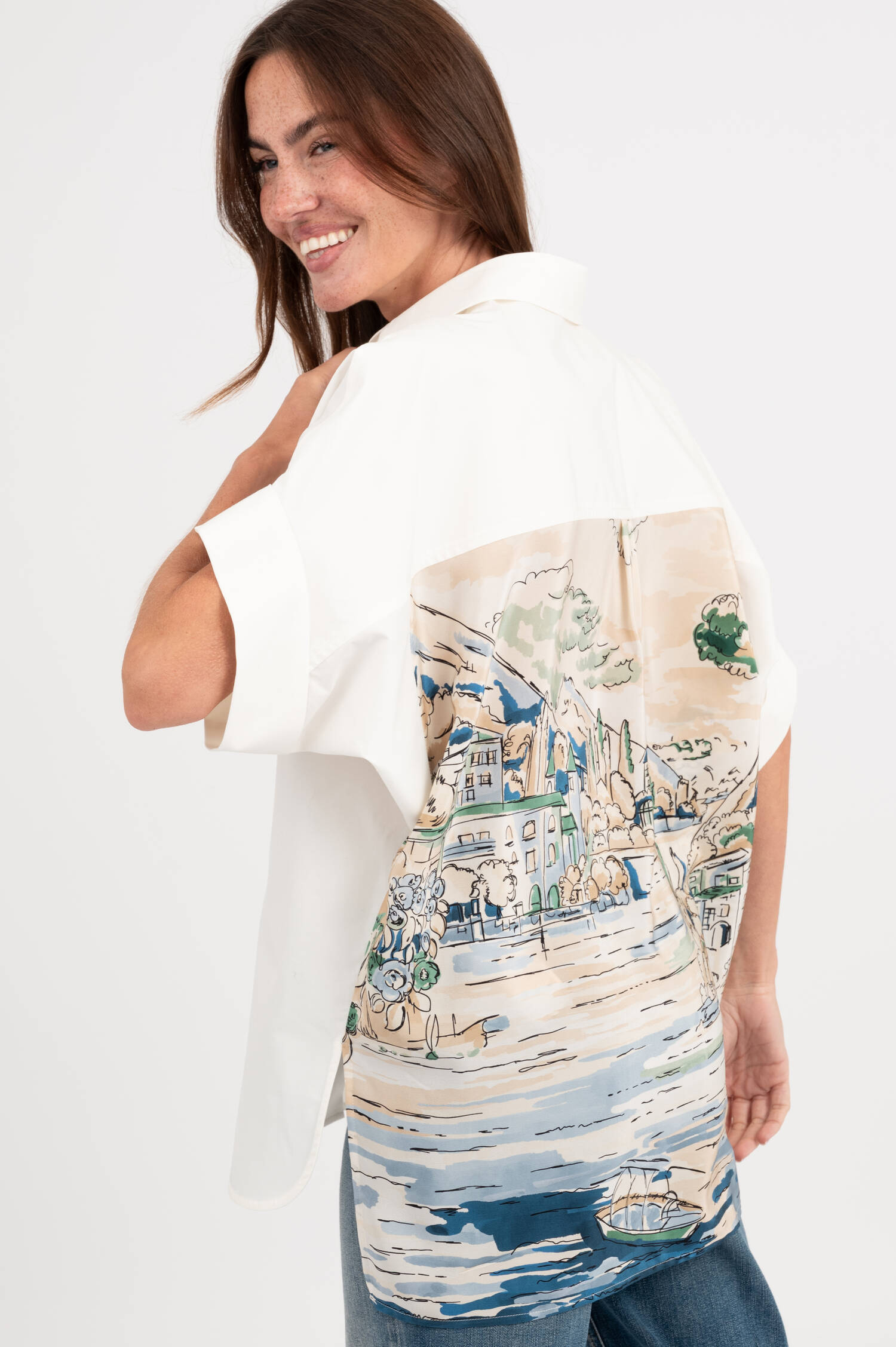 Bluse TUONO mit Print in Weiß Bluse TUONO mit Print in Weiß
