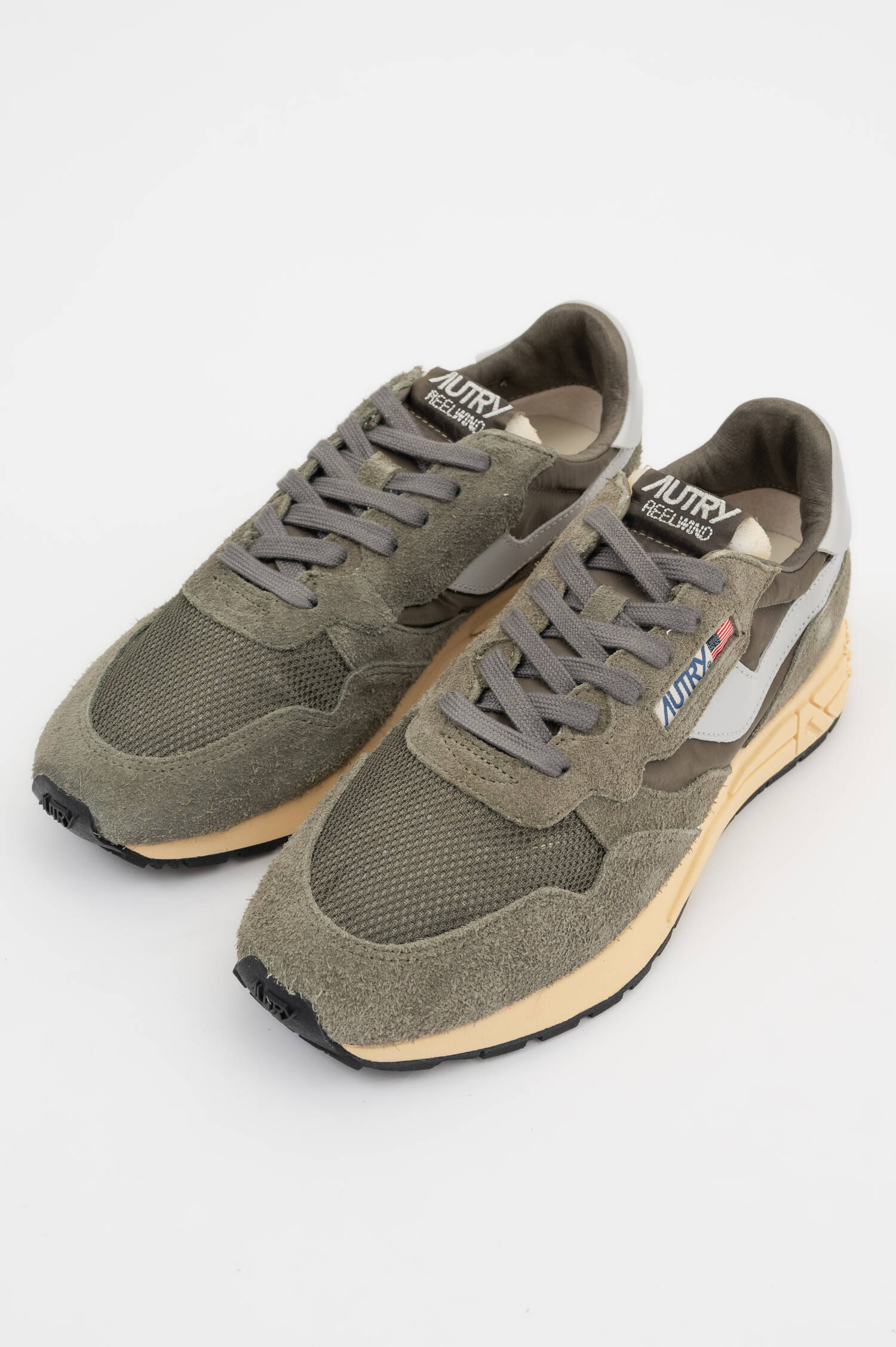 Sneakers REELWIND in Oliv