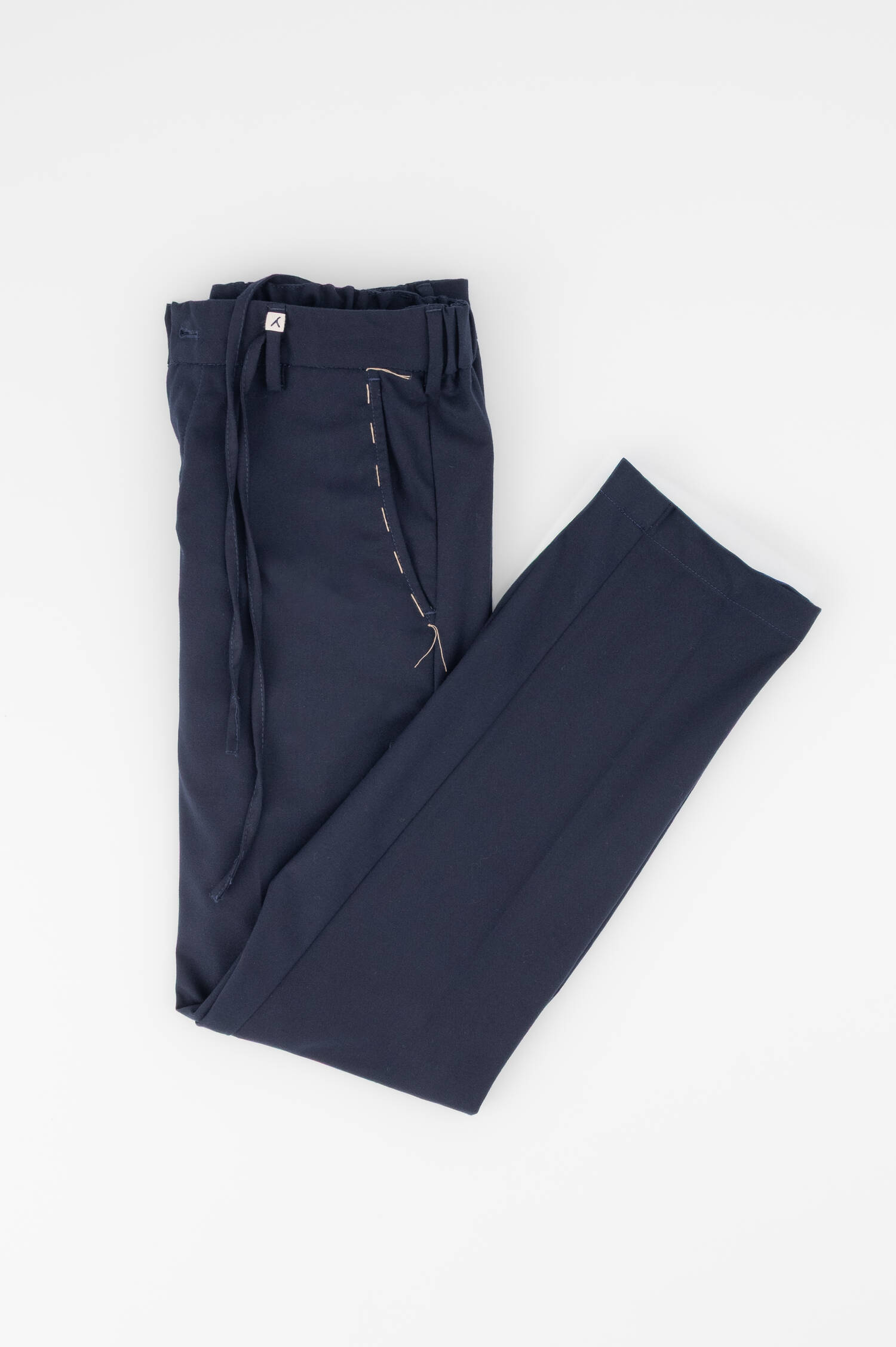 Chinohose mit verstellbarem Kordelzug in Navy Chinohose mit verstellbarem Kordelzug in Navy