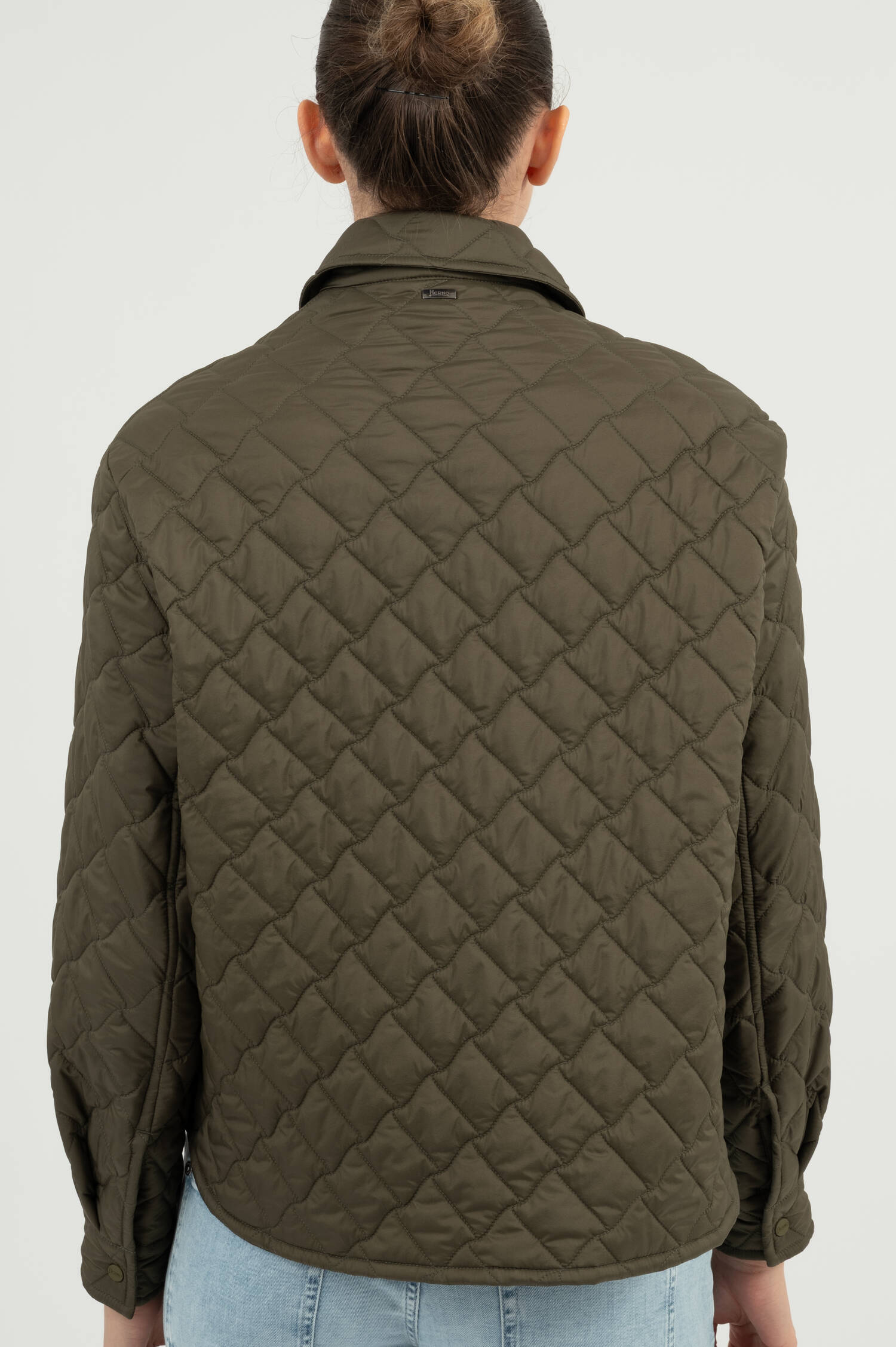 Steppjacke mit Rautenmuster in Olive Steppjacke mit Rautenmuster in Olive