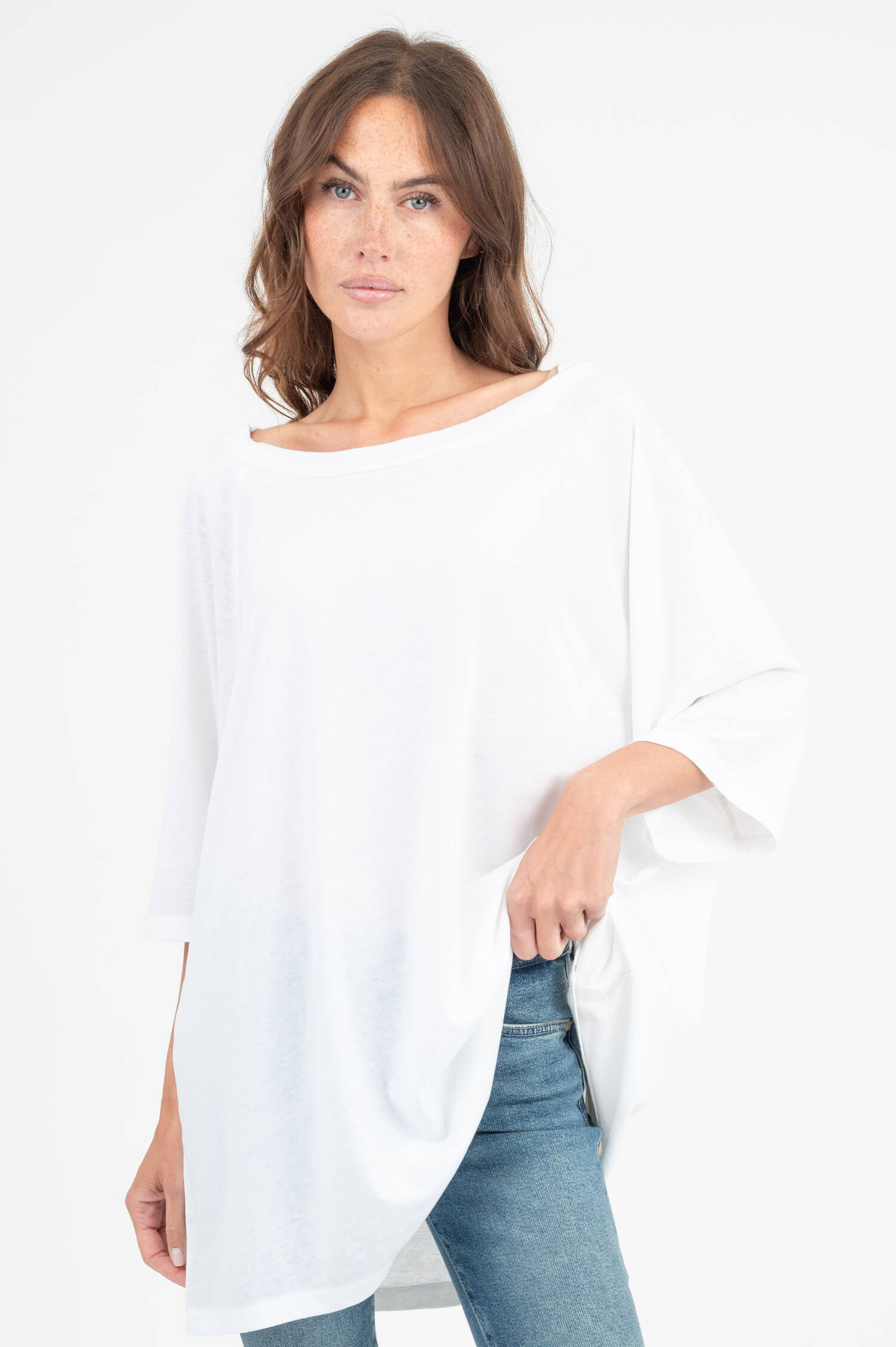 Oversize T-Shirt GEILO in Weiß