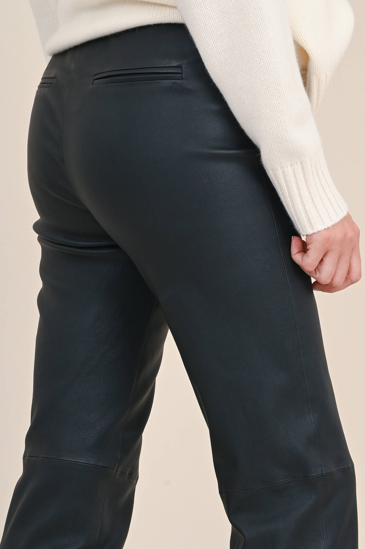 Flared Lederhose RIHANNA in Schwarz