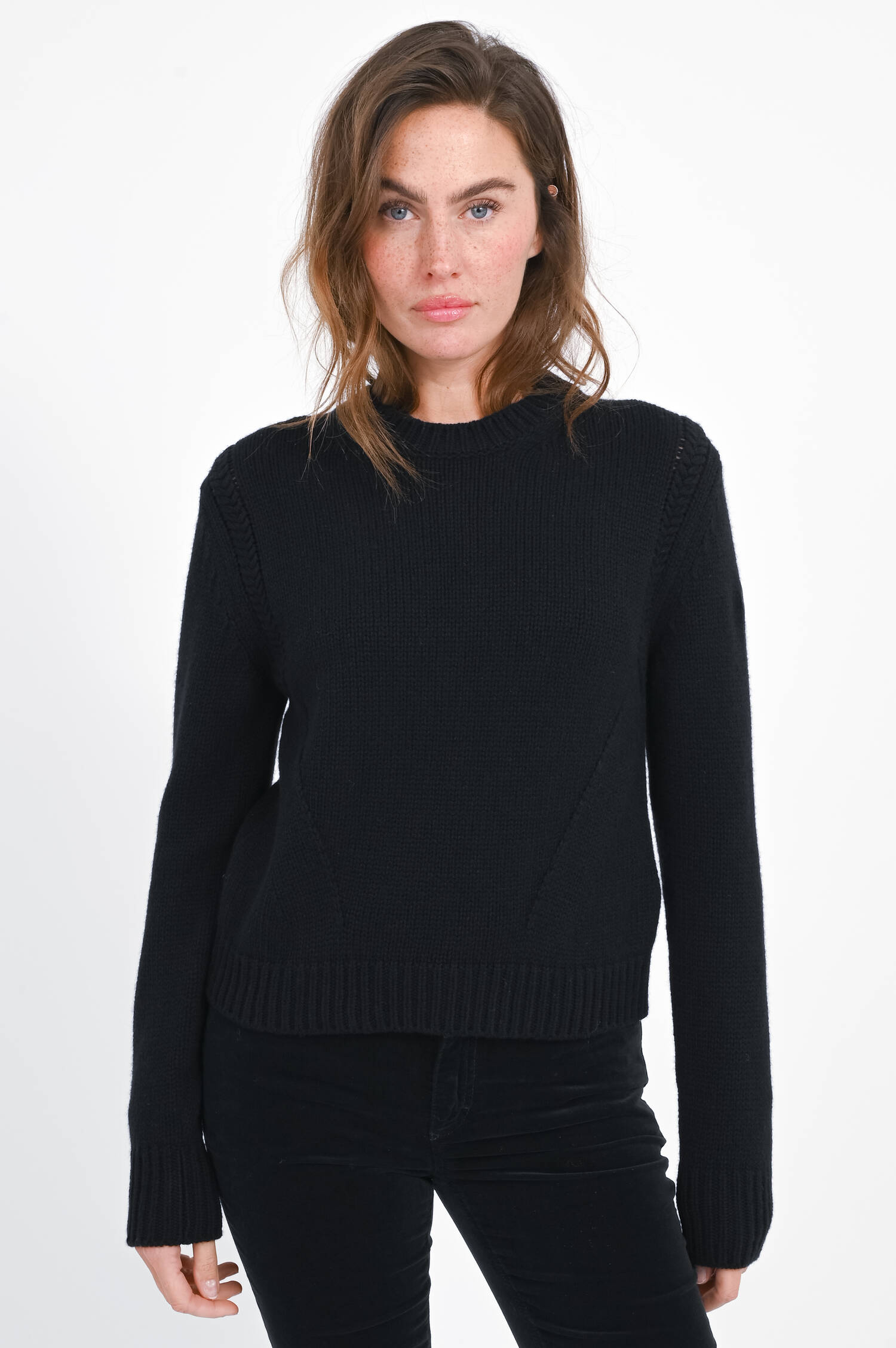 Woll-Mix-Pullover in Schwarz