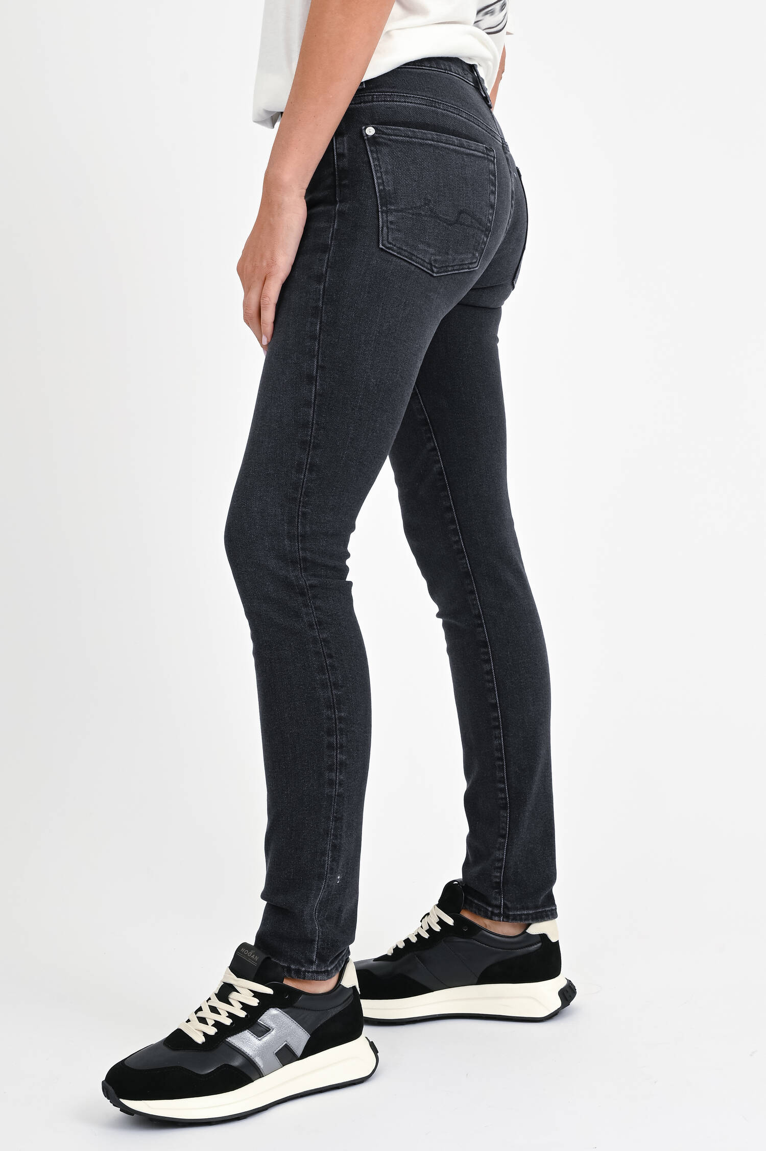 Jeans ROXANNE in Washed Black