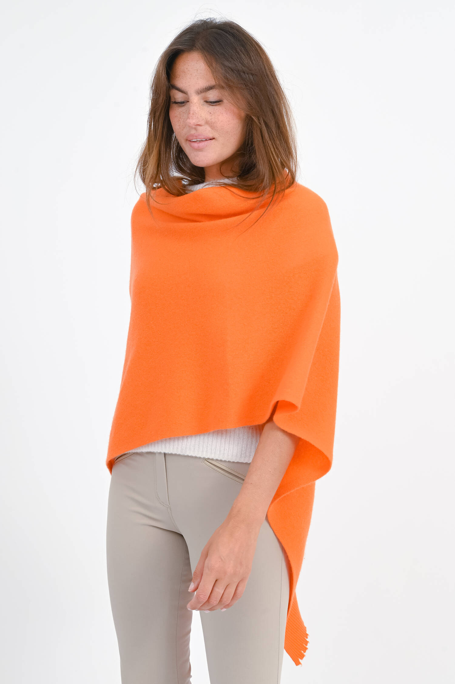 Poncho aus Woll-Cashmere-Mix in Orange Poncho aus Woll-Cashmere-Mix in Orange