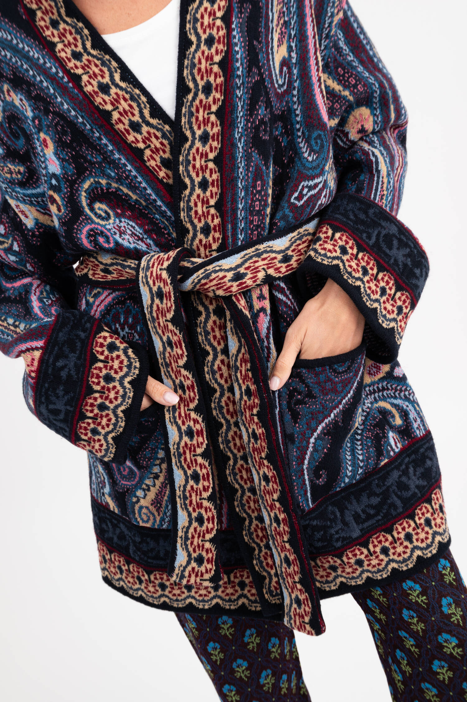 Kimono Cardigan mit Bindegürtel in Blau Kimono Cardigan mit Bindegürtel in Blau