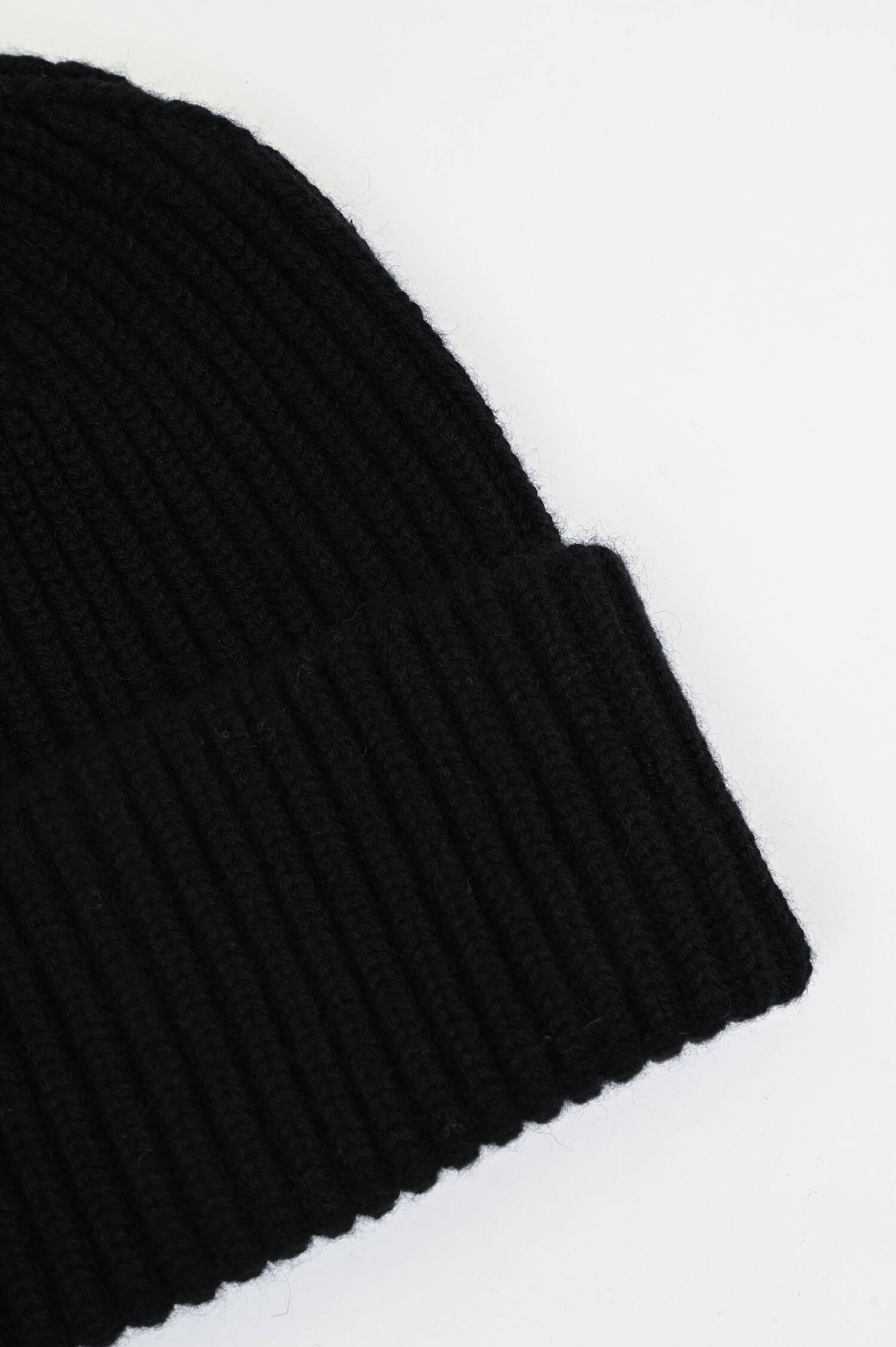 Midi-Mütze BARI aus Cashmere in Schwarz
